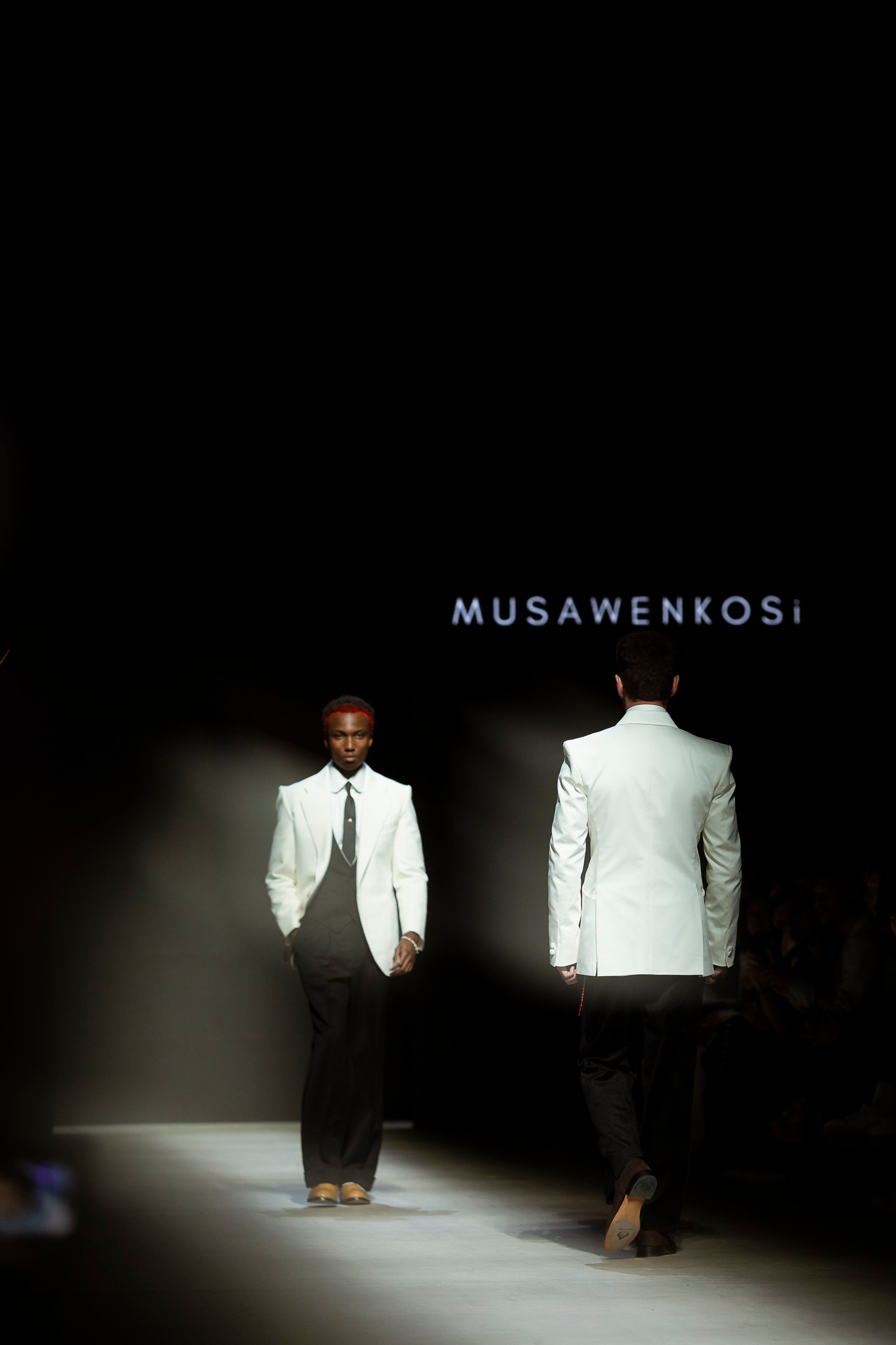 MOSCOW FASHION WEEK 2025 весна. Фотограф в Москве