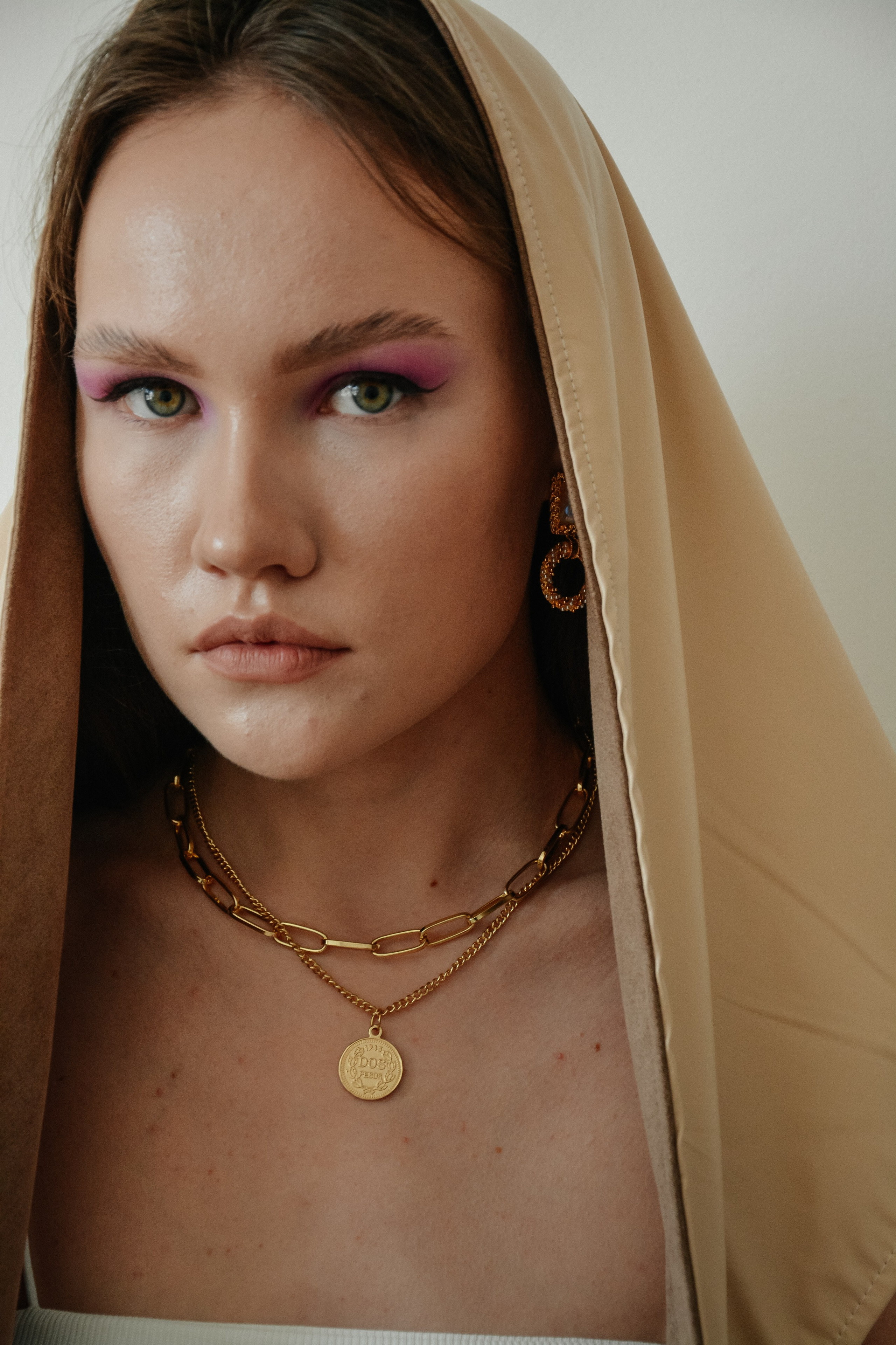 Съемка для бренда украшений. Индивидуальная и контент-съемка в Екатеринбурге и Нижнем Тагиле