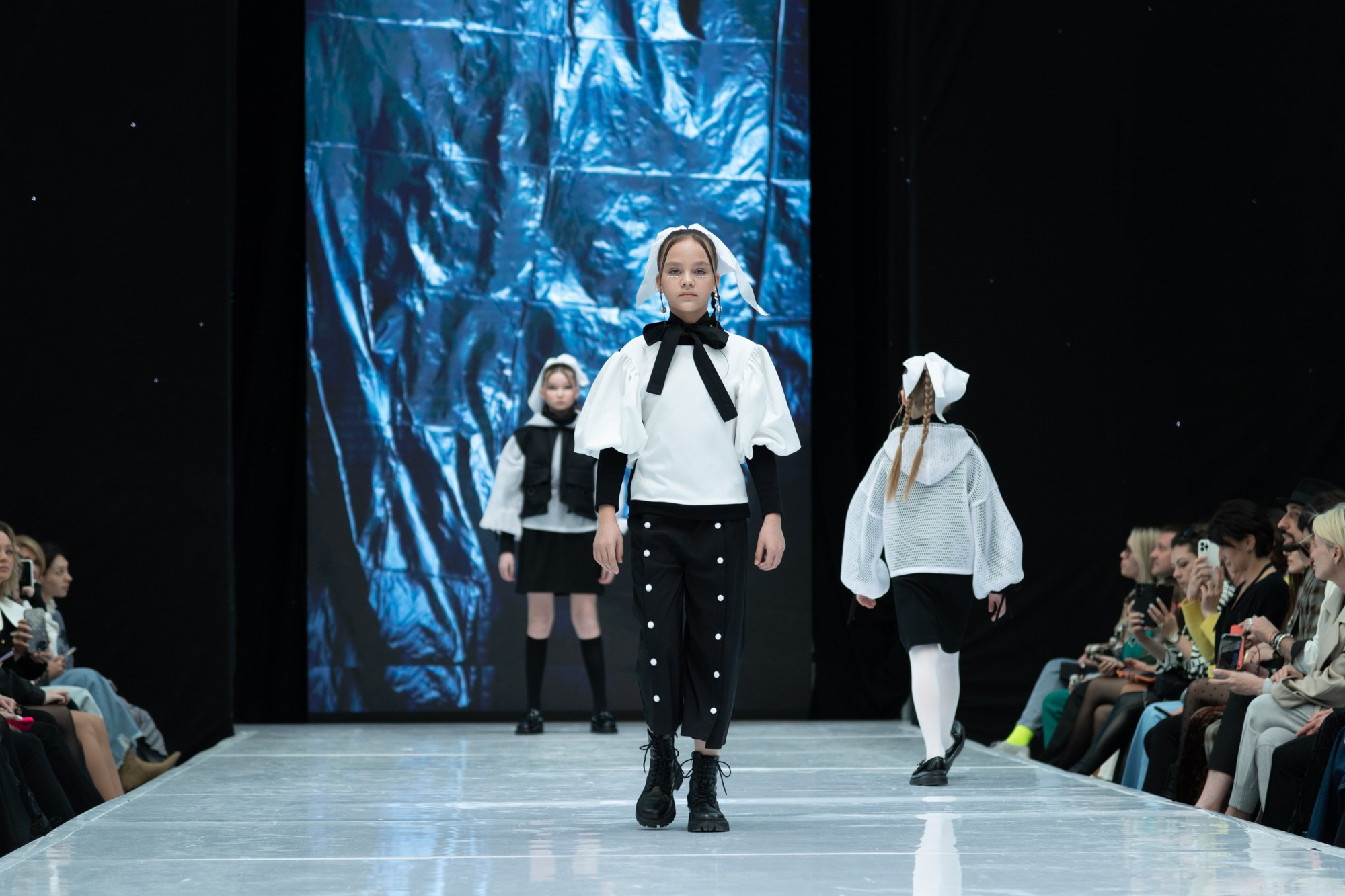 DEVUSI / 23. Sakunov Photo