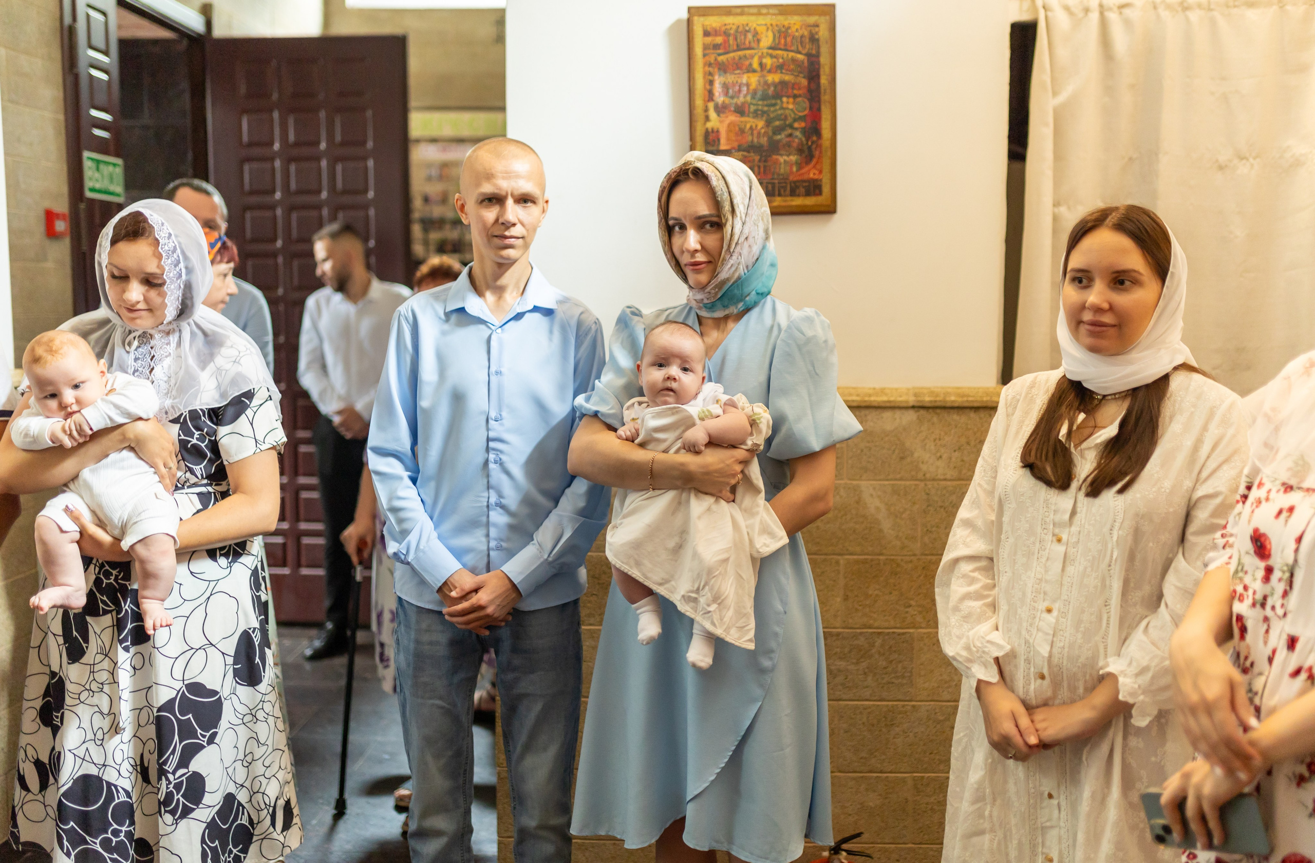 Крещение, Храм во имя Всемилостивого Спаса (на Звёздочке). Фотограф новорожденных. Детский и семейный фотограф Марьяна Юдина