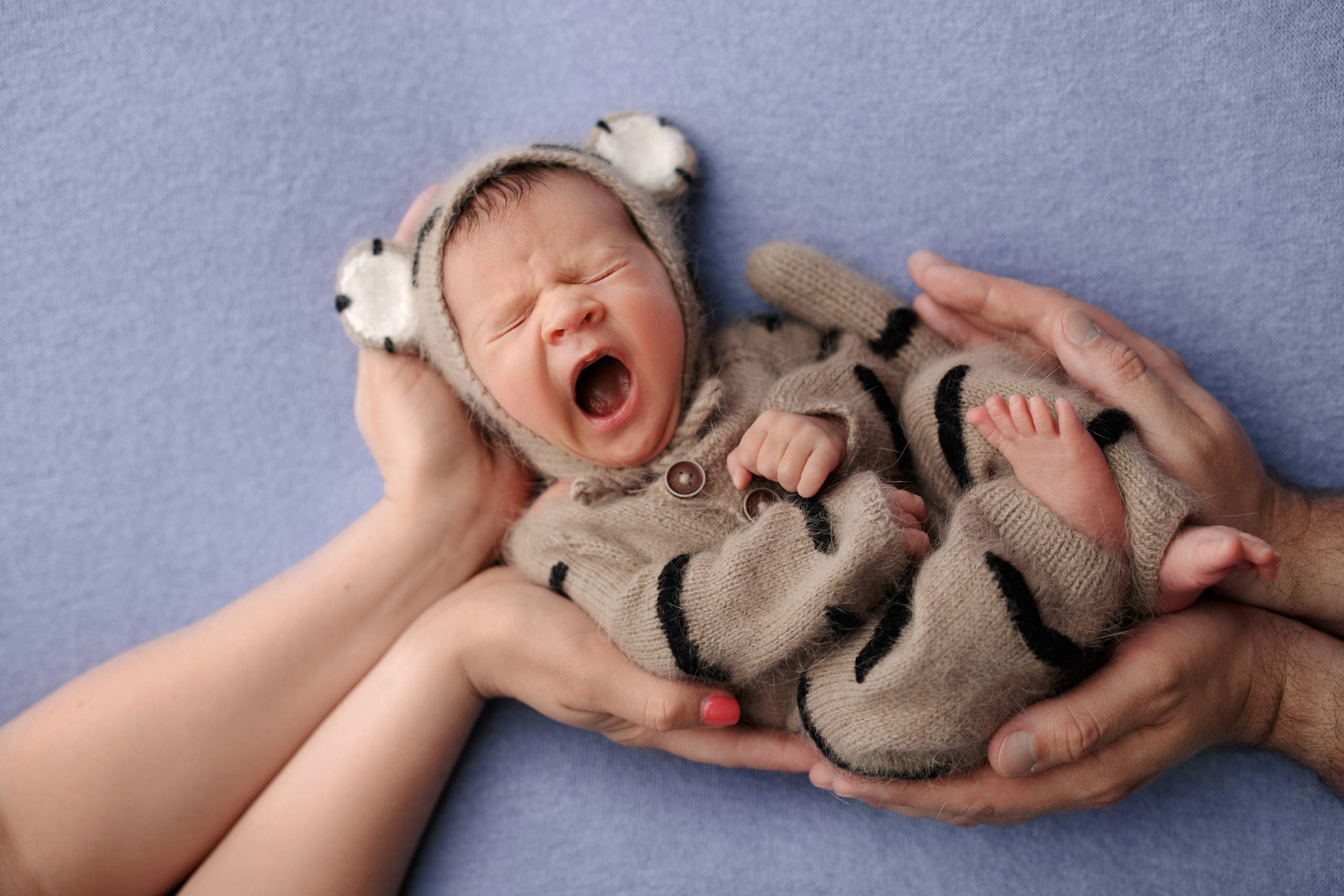 Новорожденные. Детский фотограф новорожденных Москва. годики под ключ. своя студия