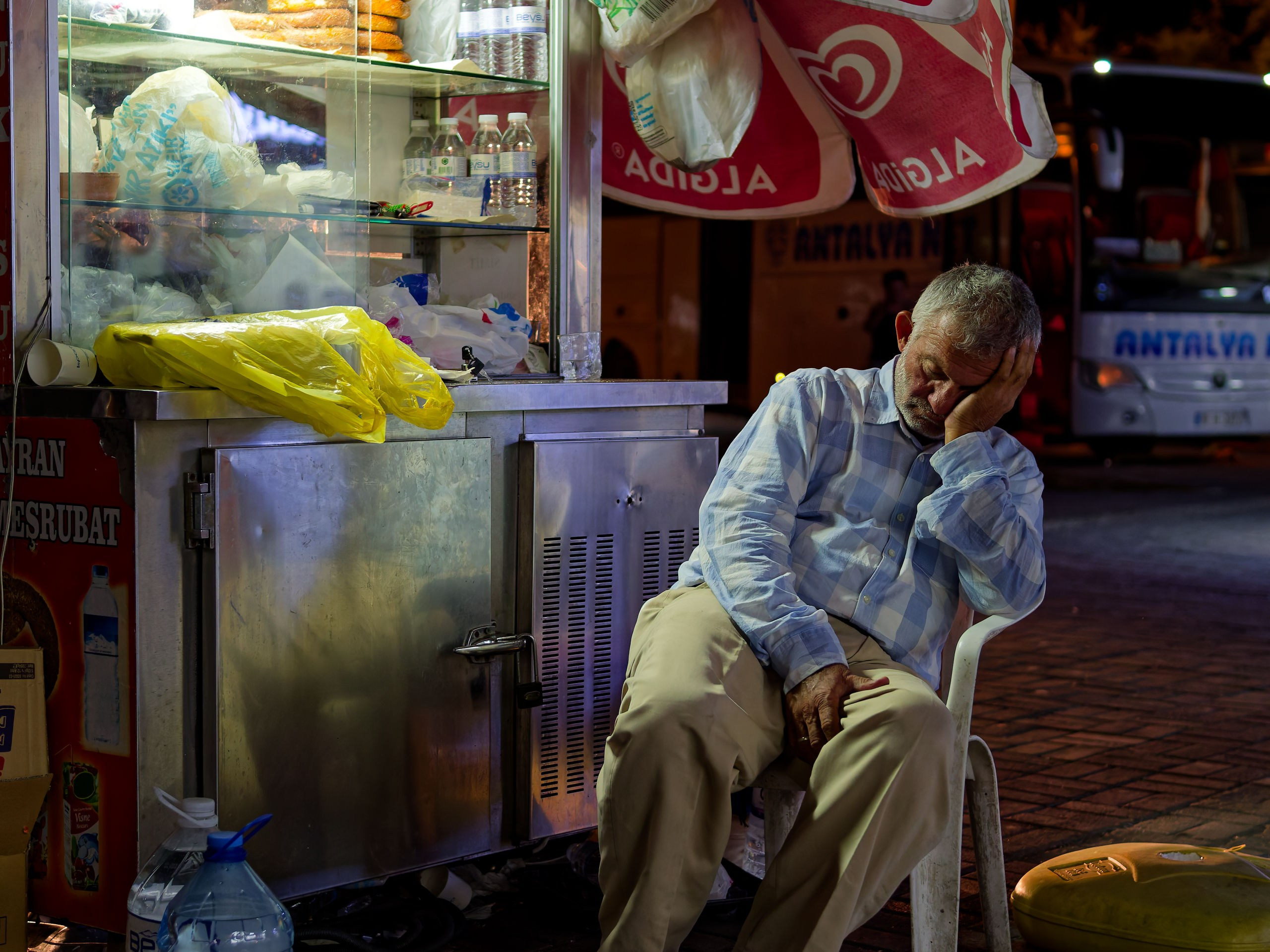 Алания 2025, город, стрит-фото. Избранные фотографии