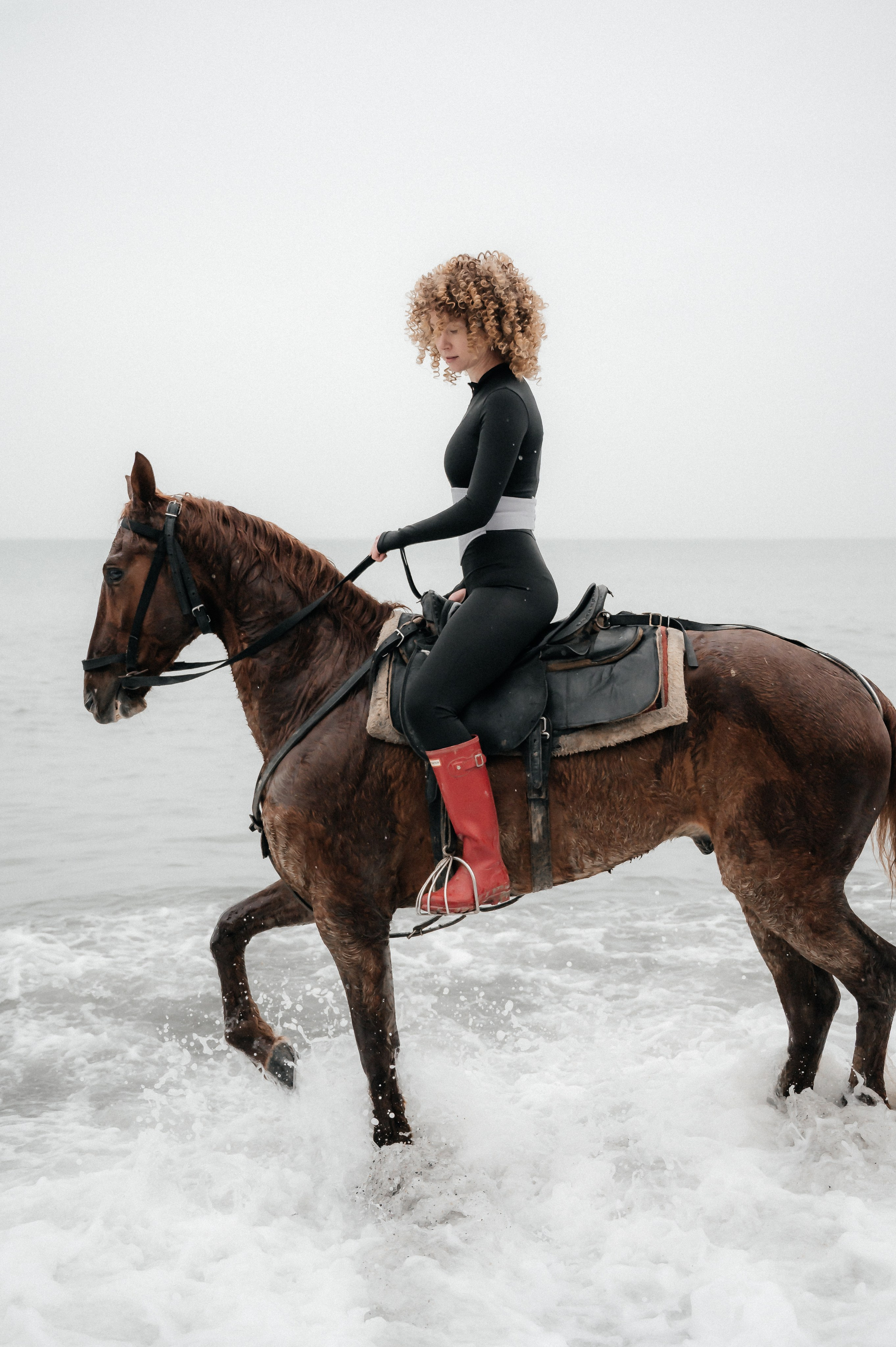 Вскачь по волнам. Фотограф Сергей Суслов | Сочи