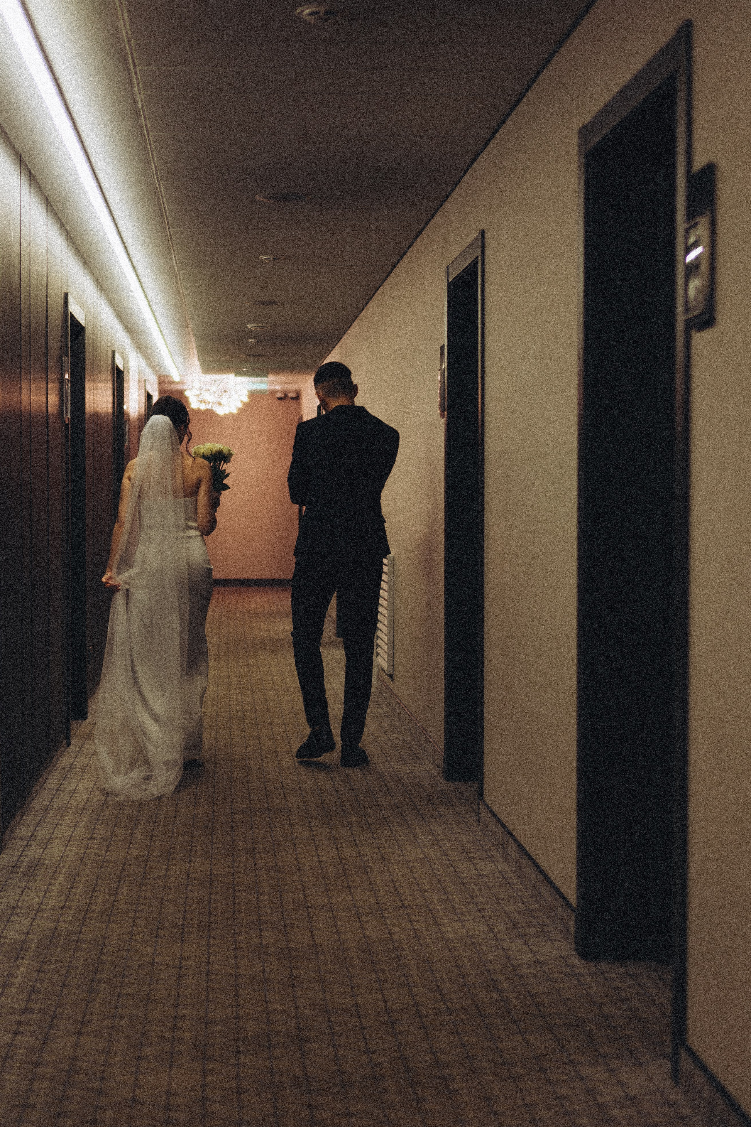 СВАДЕБНАЯ СЬЕМКА СБОРОВ ЖЕНИХА И НЕВЕСТЫ В ОТЕЛЕ И ТАКЖЕ ФОТОСЕССИИЯ В ОТЕЛЕЕ МЕГАПОЛИС БРЯНСК. Профессиональный фотограф, Санкт-Петербург — Виктория Богомолова