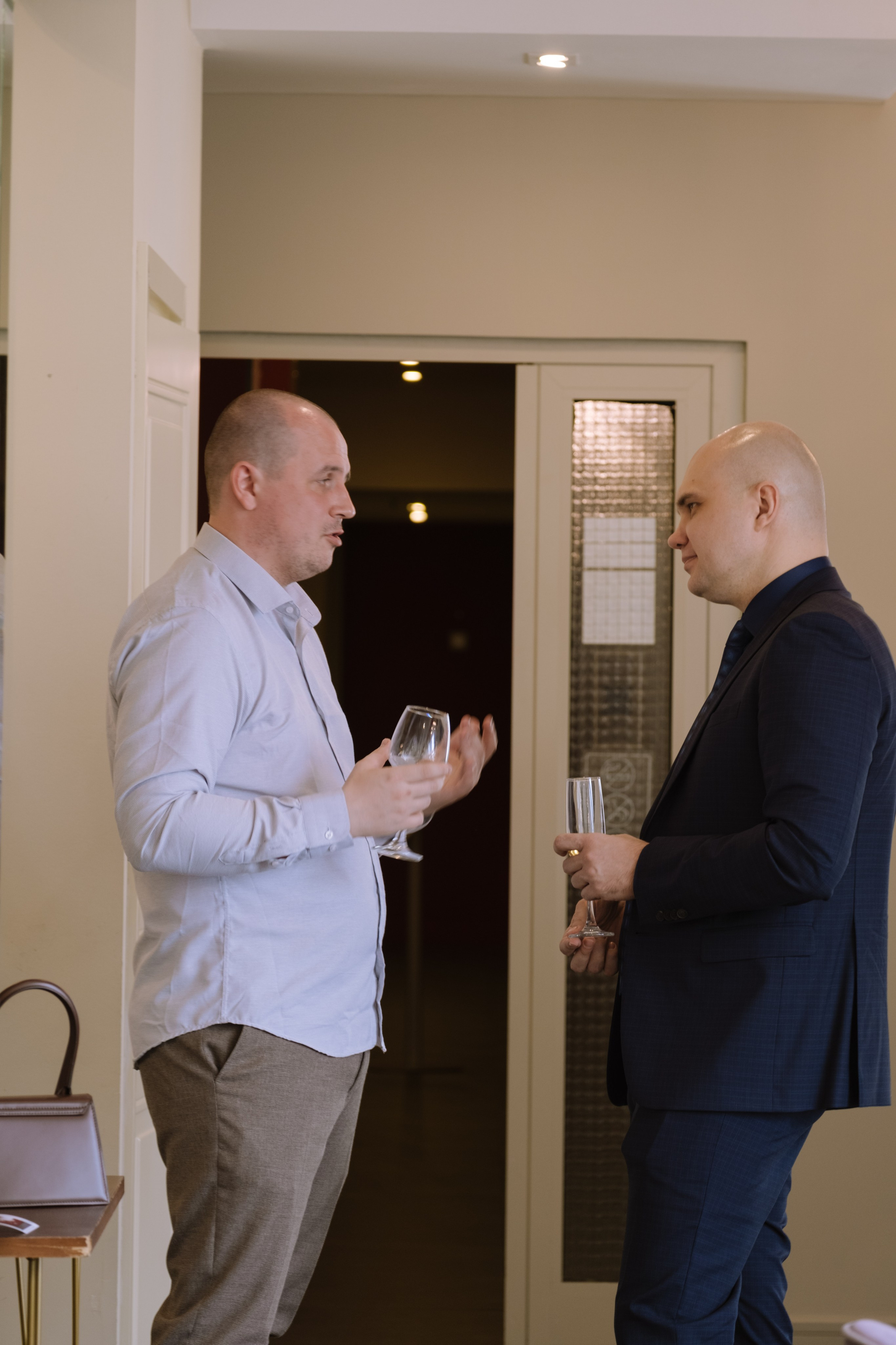 СВАДЕБНЫЙ БАНКЕТ НА ВЛАДИМИРСКОЙ В САНКТ-ПЕТЕРБУРГЕ (КАМЕРНАЯ СВАДЬБА). Профессиональный фотограф, Санкт-Петербург — Виктория Богомолова