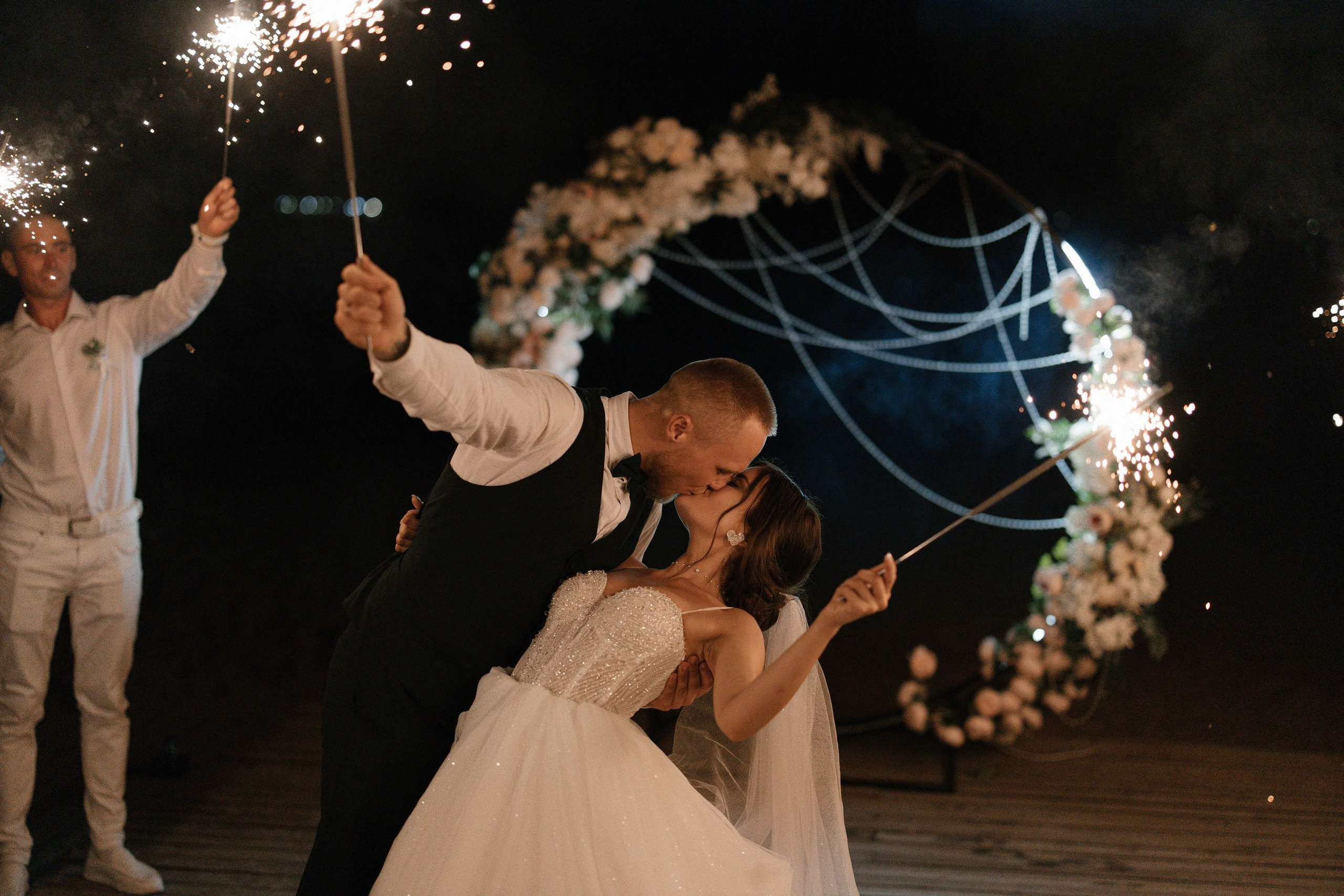 СВАДЕБНЫЕ ЭФФЕКТЫ «ФЕНИКС»