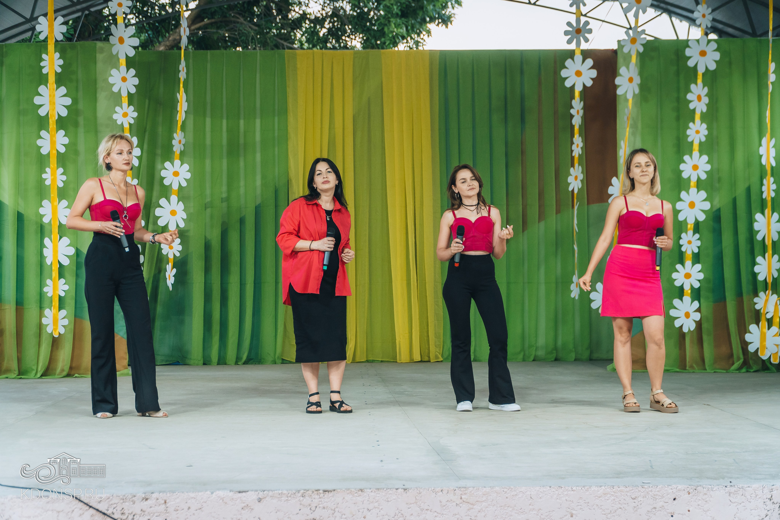 День семьи, любви и верности. Новотитаровский Дом культуры