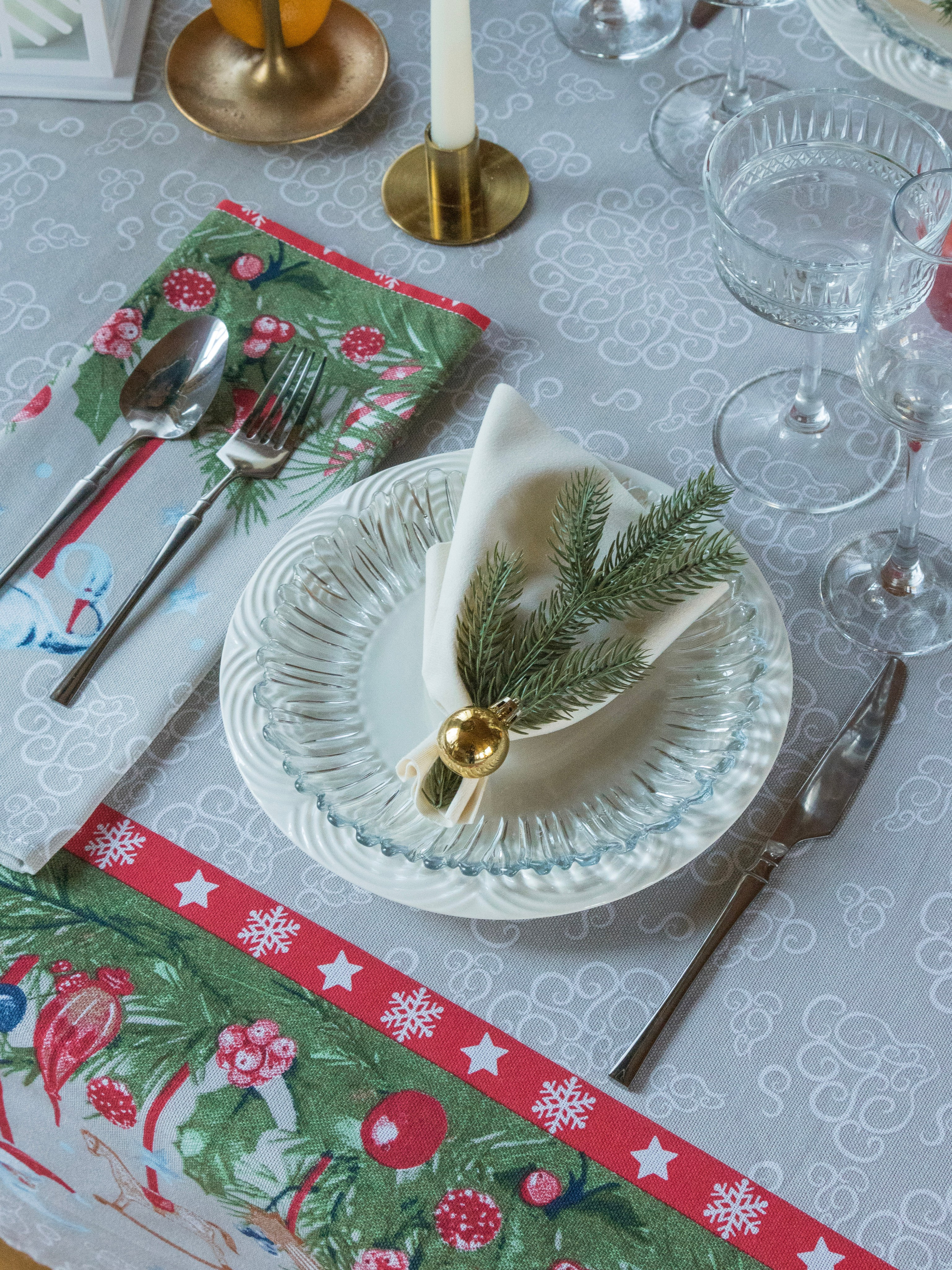 Скатерть новогодняя. Фотостудия для Wildberries Ozon