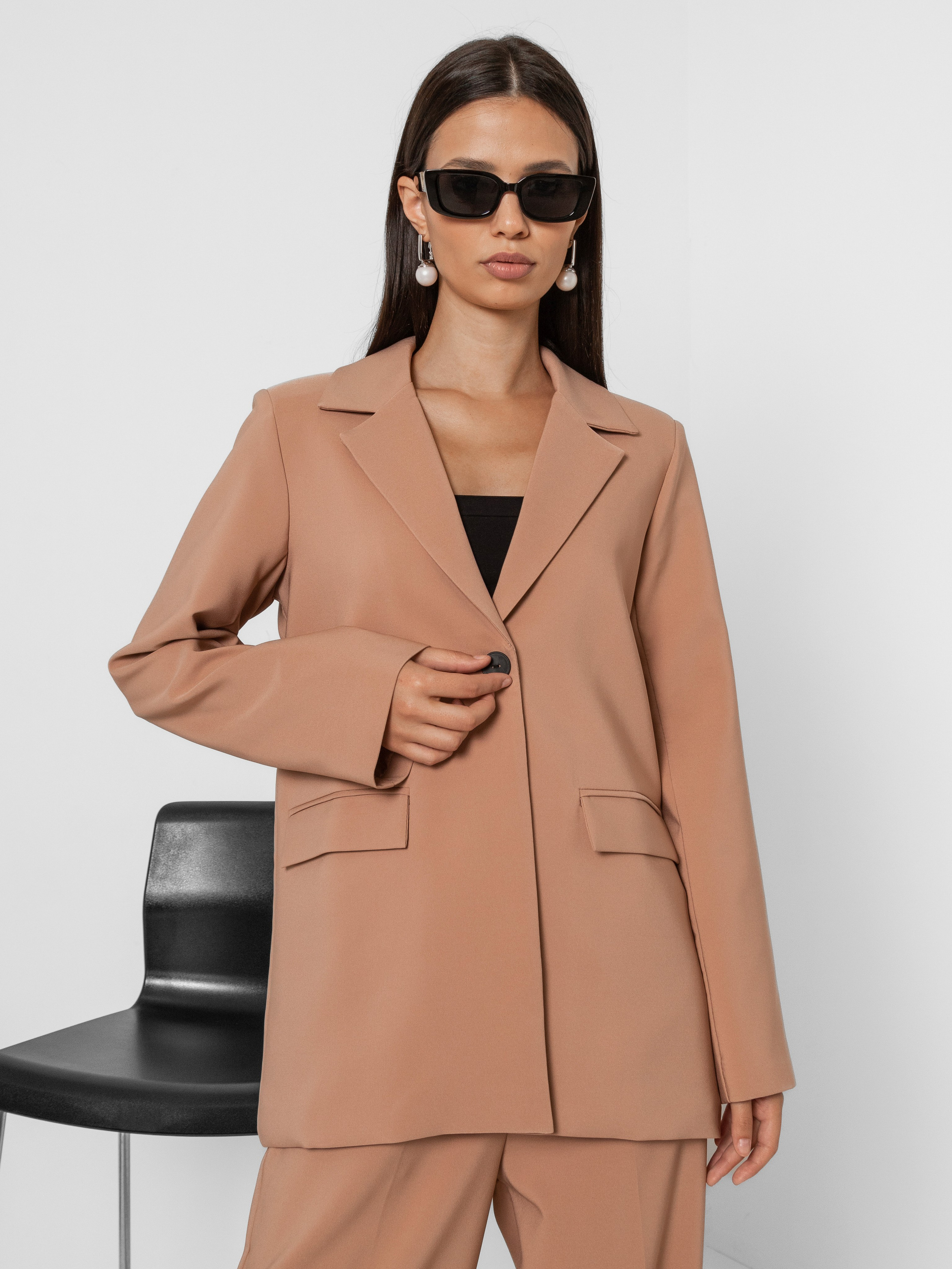 Костюмы женские. Фотостудия для Wildberries Ozon