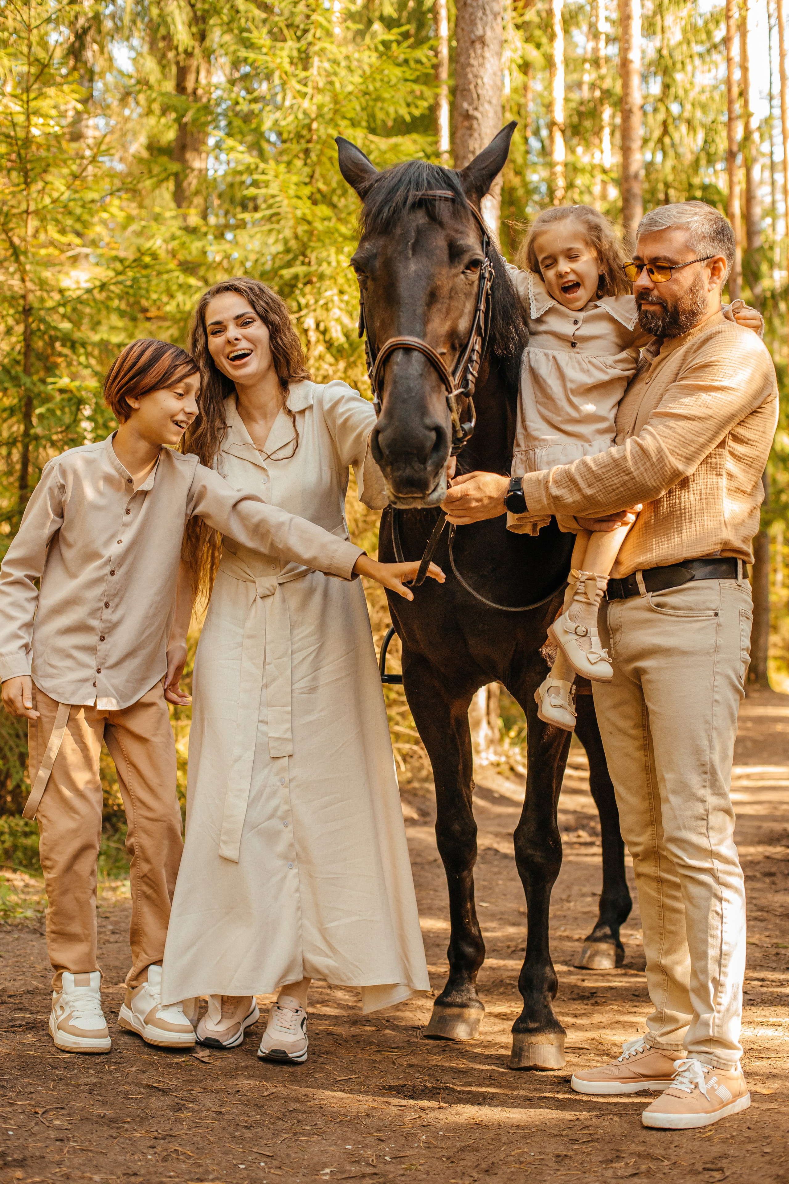 Надя семья в Токсово. Elena Sova — семейный и женский фотограф в Санкт-Петербурге