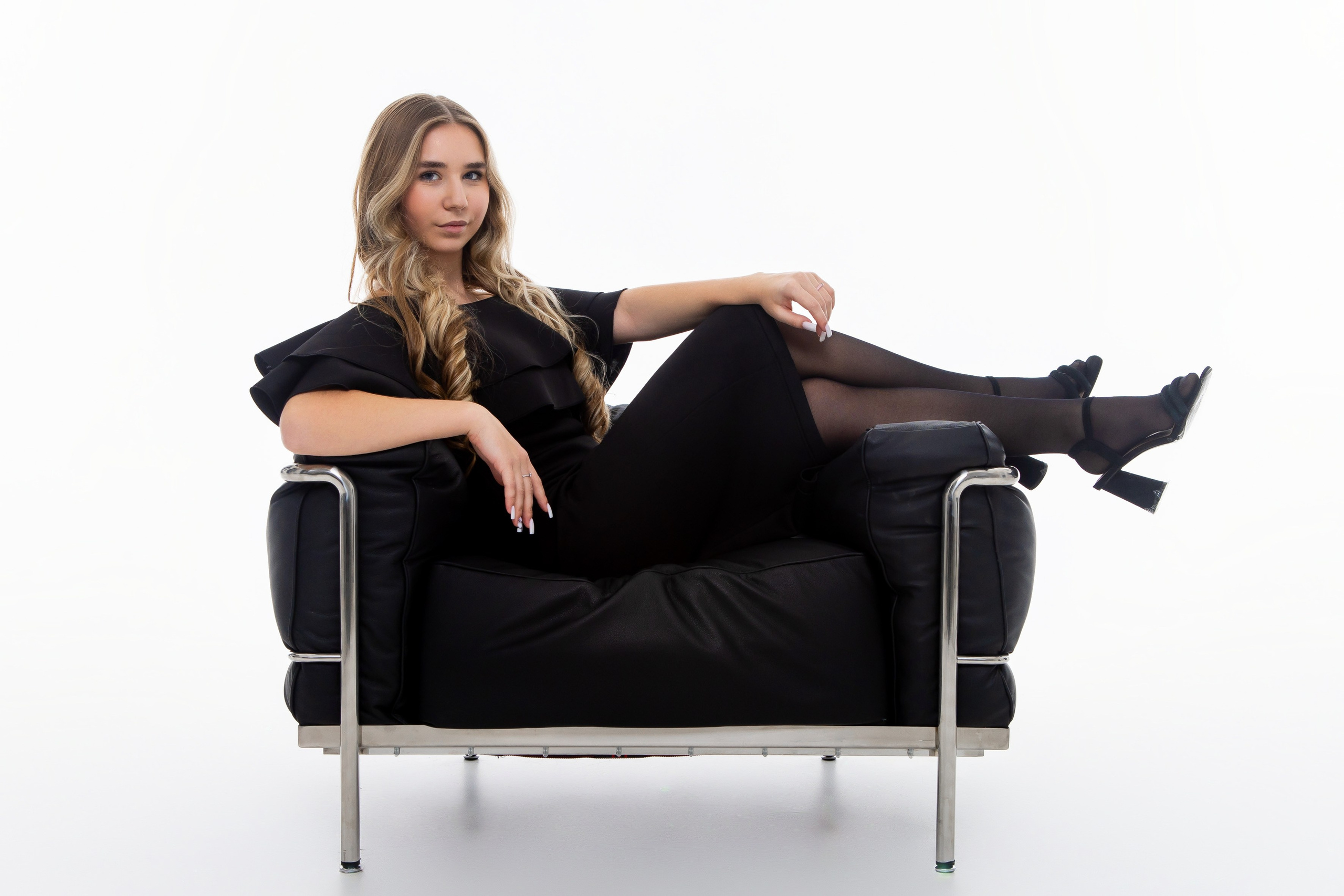 Студия Гимназия 12 11 А 2024 г. Свадебный и портретный Фотограф в Липецке Дмитрий Котюков