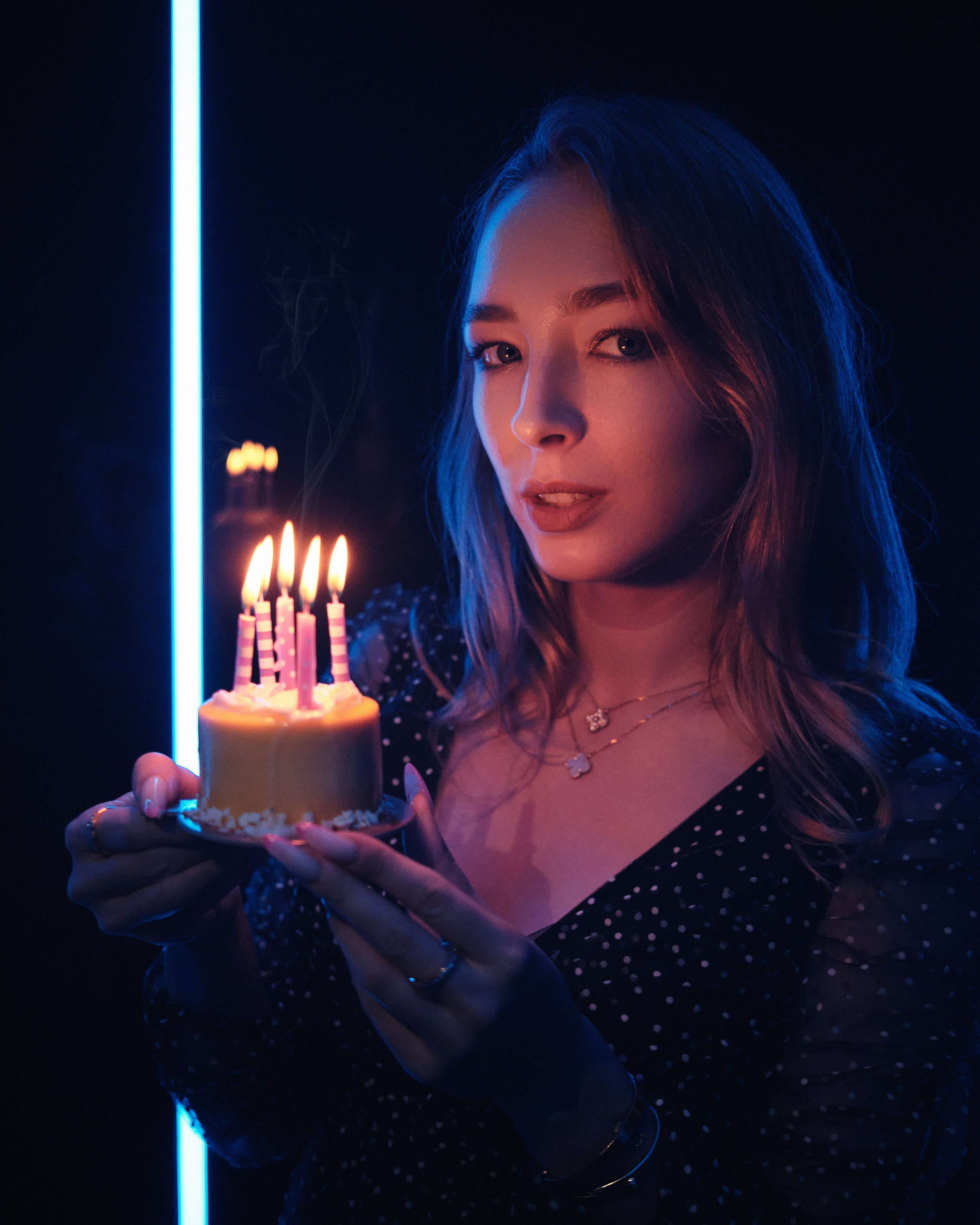 KOMUKOTA. NOIZOMAX Художественный фотограф в Дубай