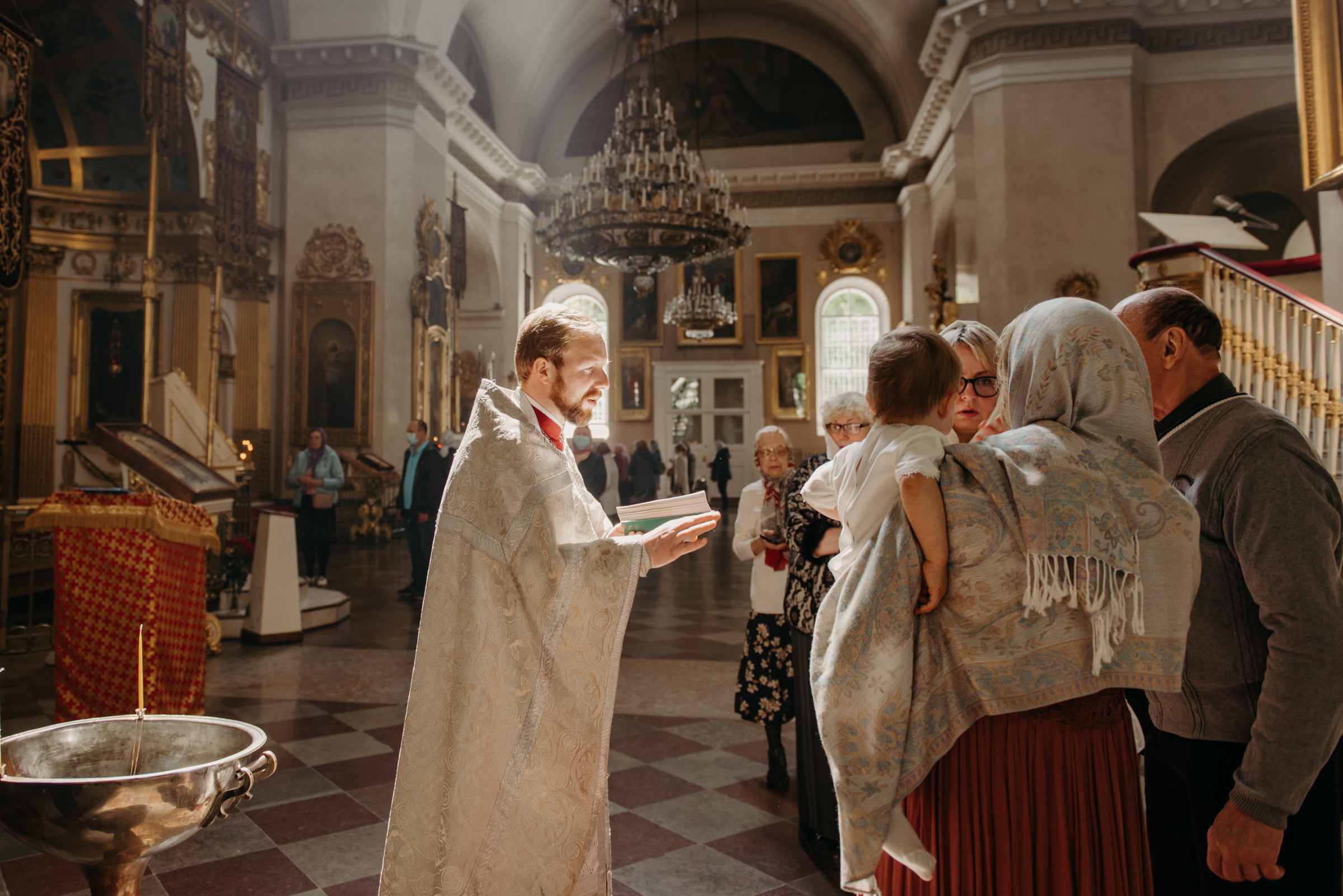 Крещение в Спасо-Преображенском соборе, фотограф на крещение в Санкт-Петербурге