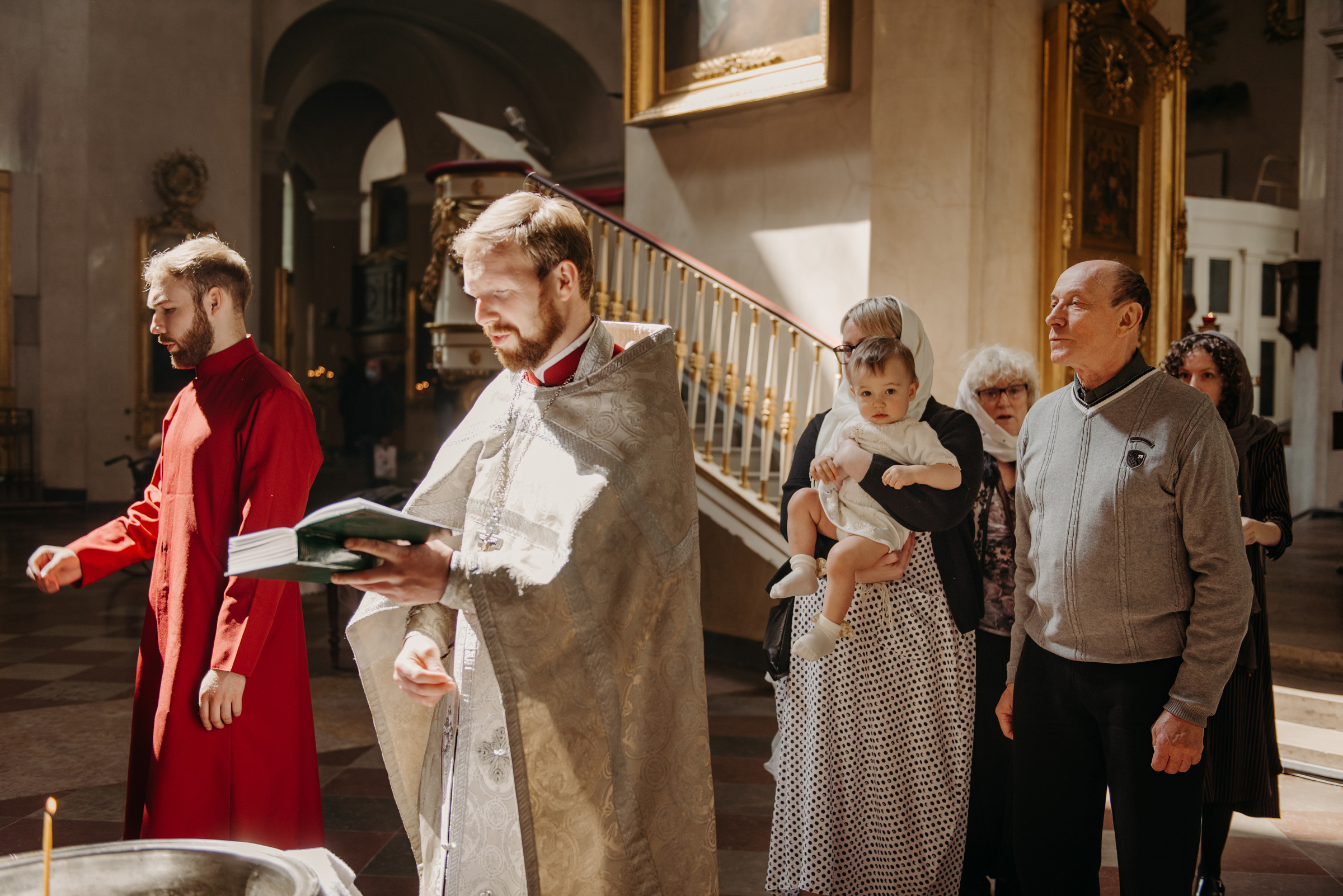 Крещение в Спасо-Преображенском соборе, фотограф на крещение в Санкт-Петербурге
