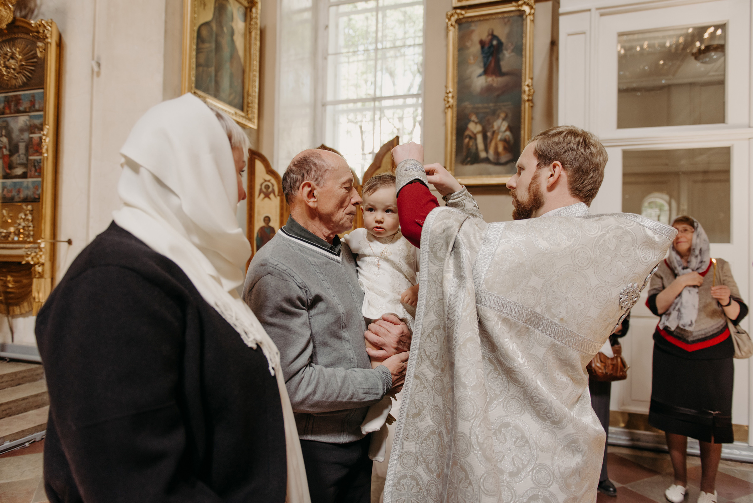 Крещение в Спасо-Преображенском соборе, фотограф на крещение в Санкт-Петербурге