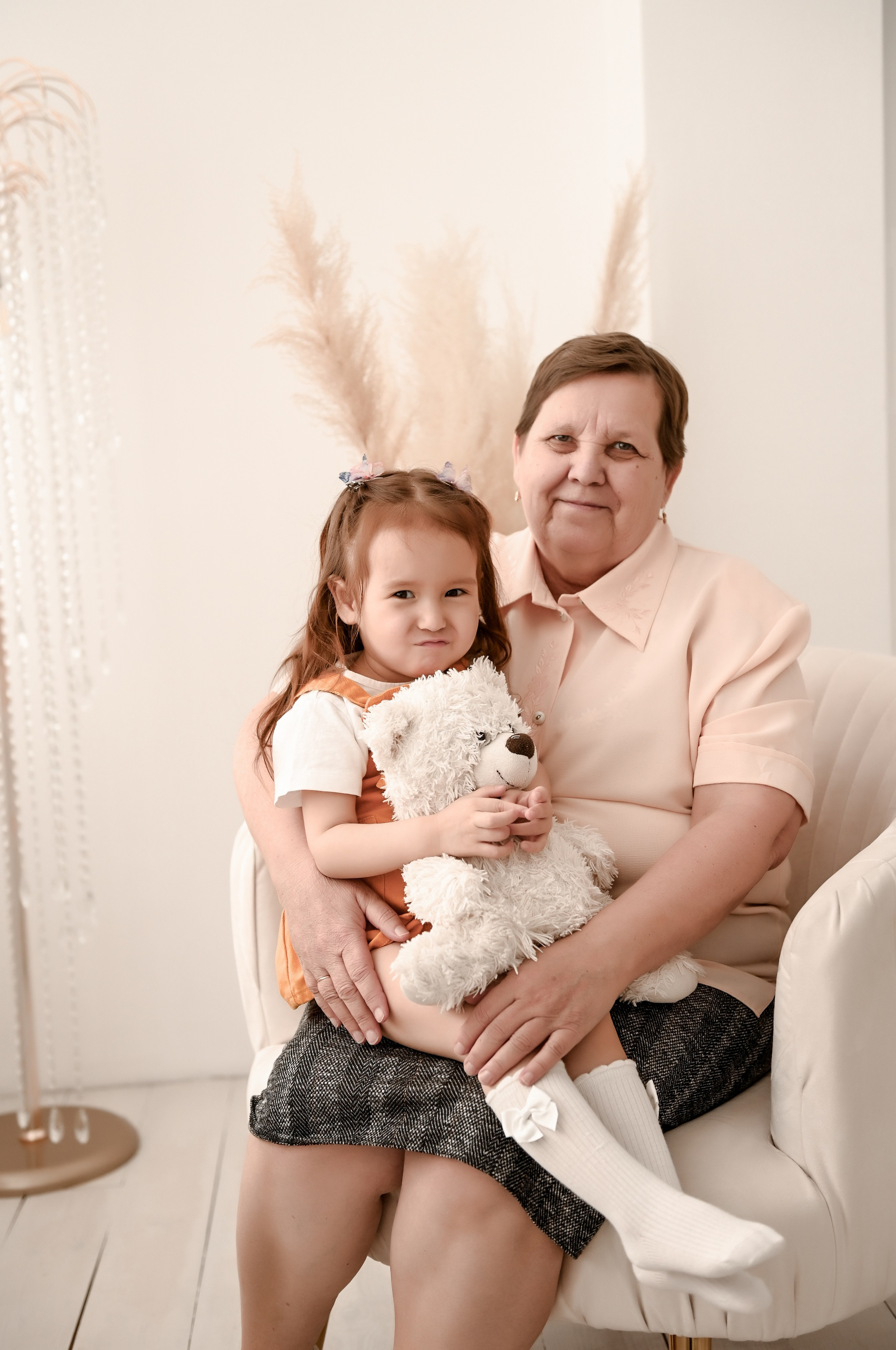 Семейная студийная  фотосессия 2. Свадебный, семейный, детский, контент фотограф в Омске Максим Ильин