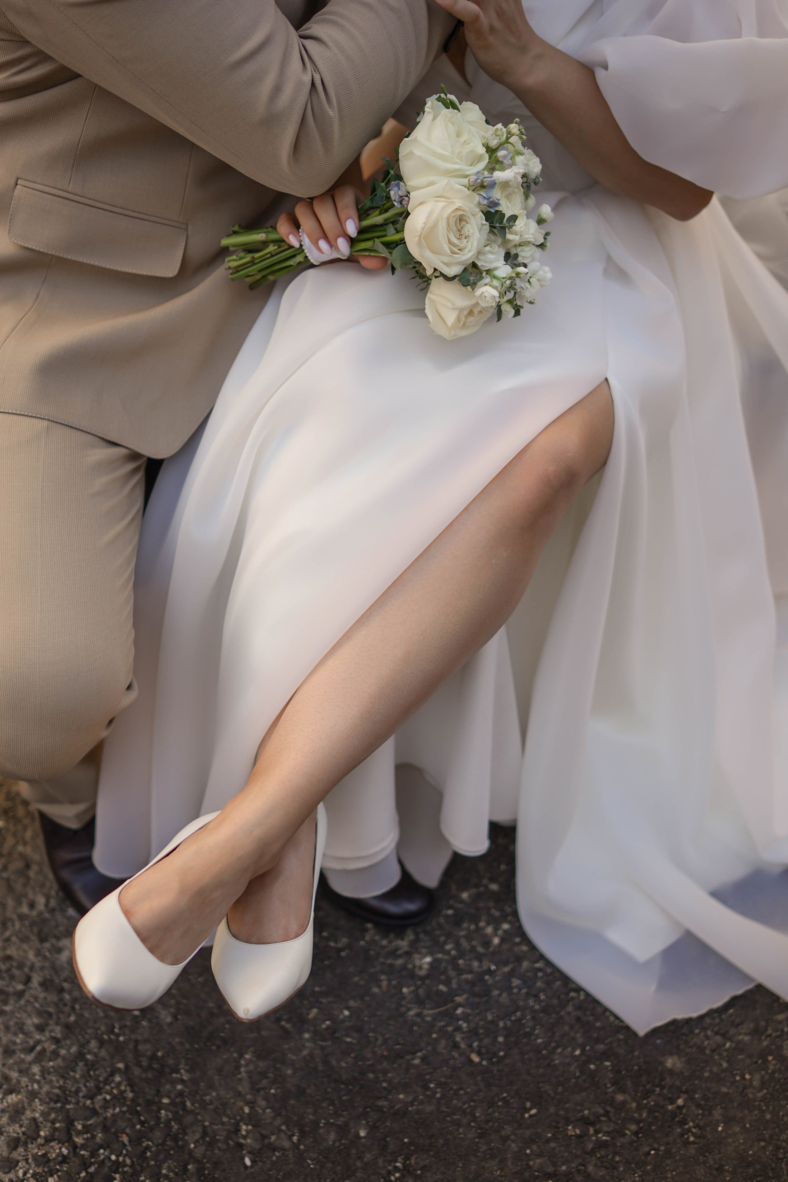 Лиза и Сережа: регистрация, прогулка и банкет. Фотограф в Иркутске