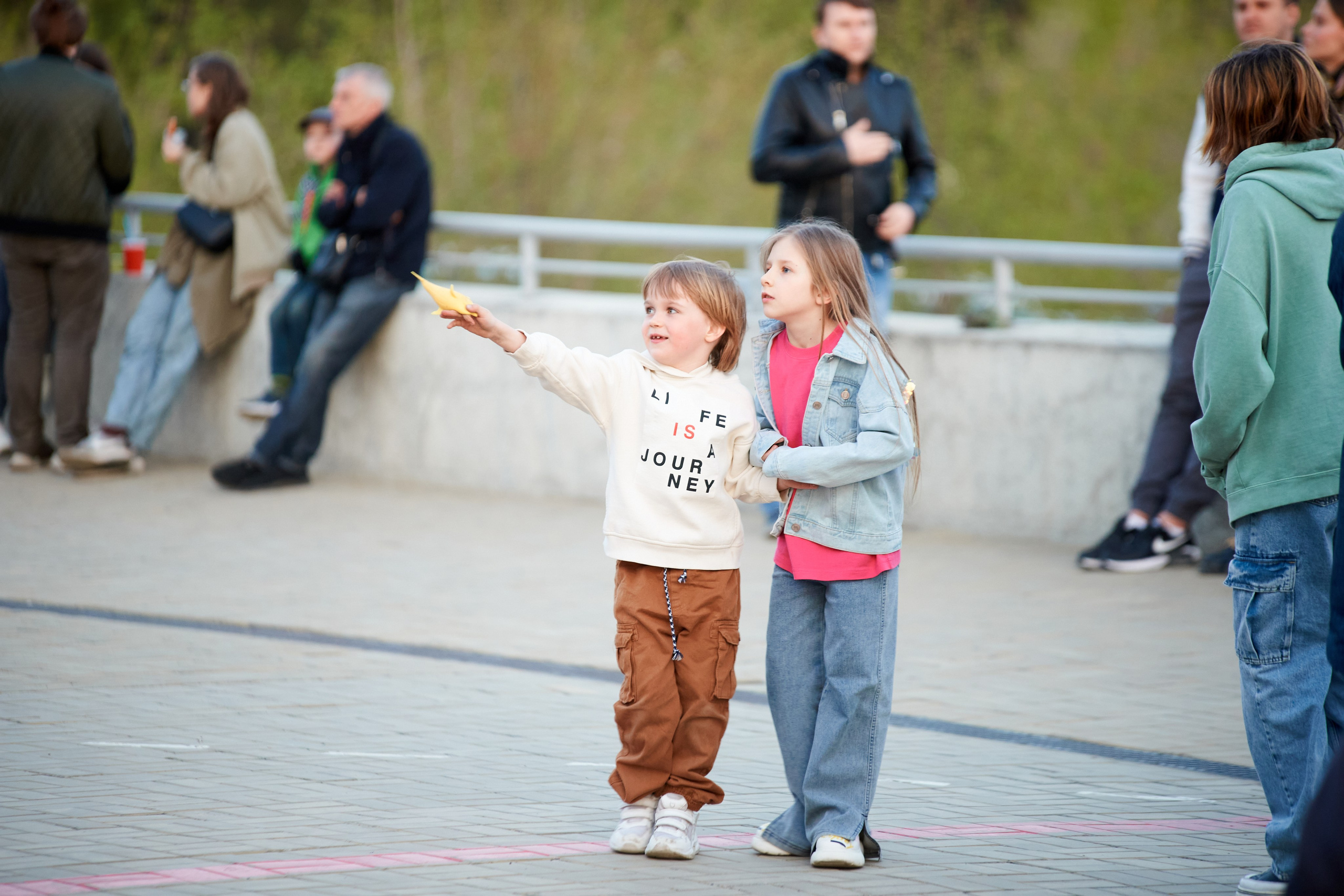 Репортаж: Музыкальная школа Виртуозы в Ночь музеев у планетария. Репортажный и женский фотограф в Новосибирске
