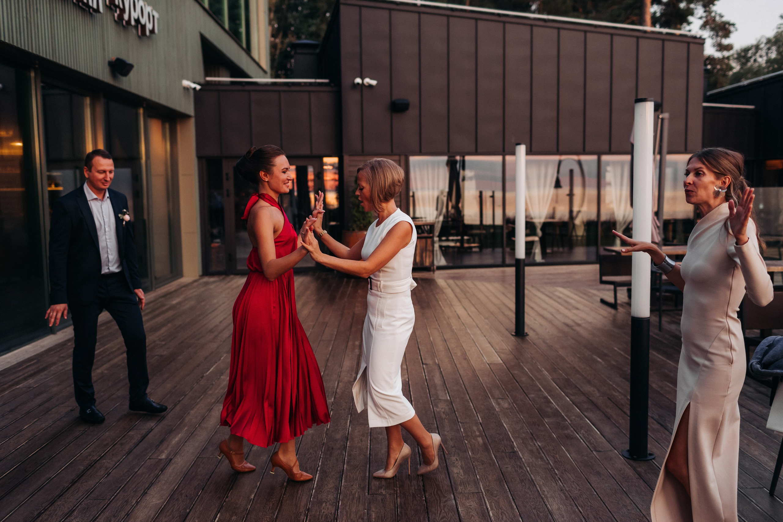 Кирилл и Олеся (Санкт-Петербург, Россия). Destination wedding photographer Peter Letu