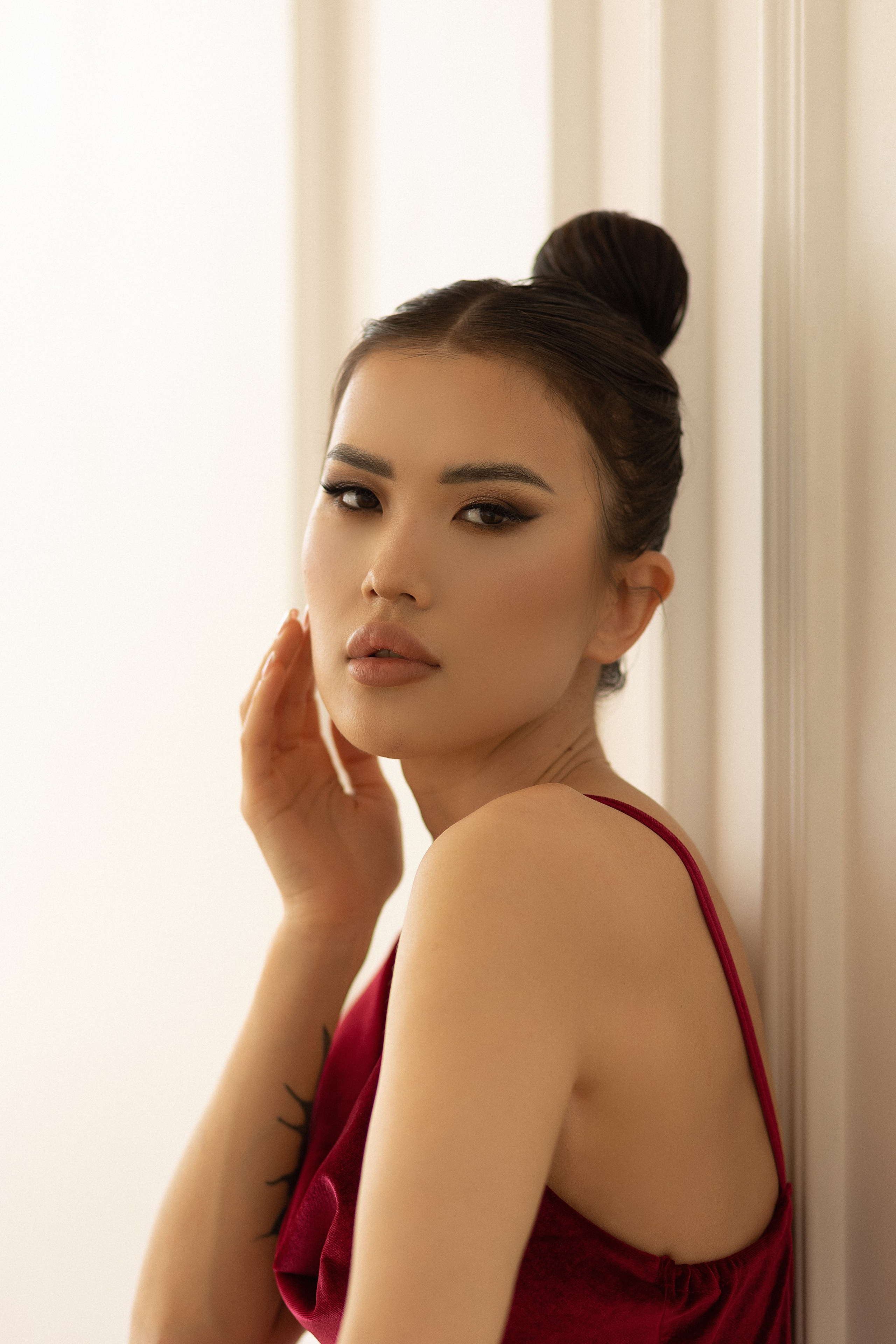 Зирек студия Лаборатория. Женский фотограф в Екатеринбурге Марина Логинова