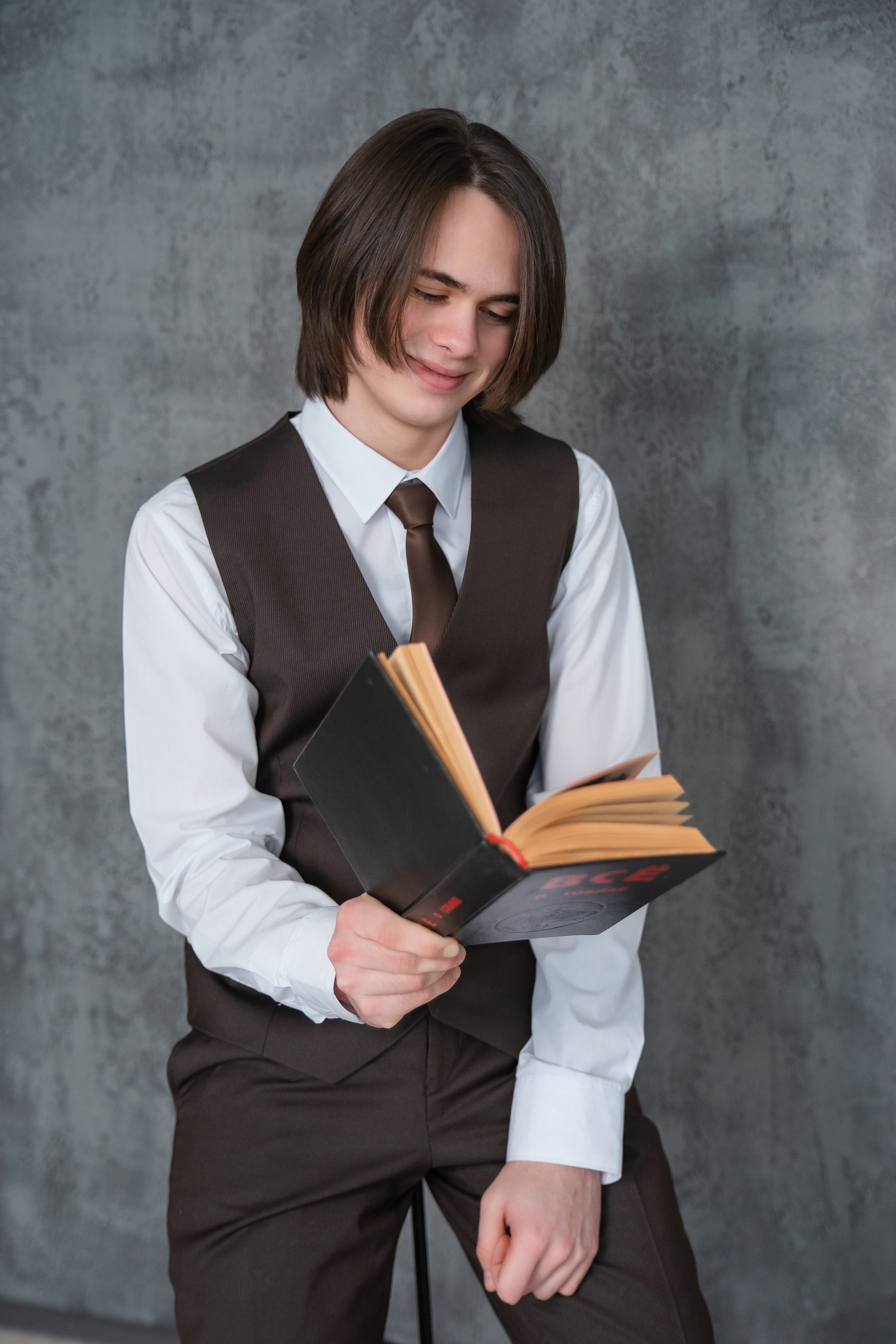 Серый фон. Фотограф Людмила Панюхина г. Нижний Новгород