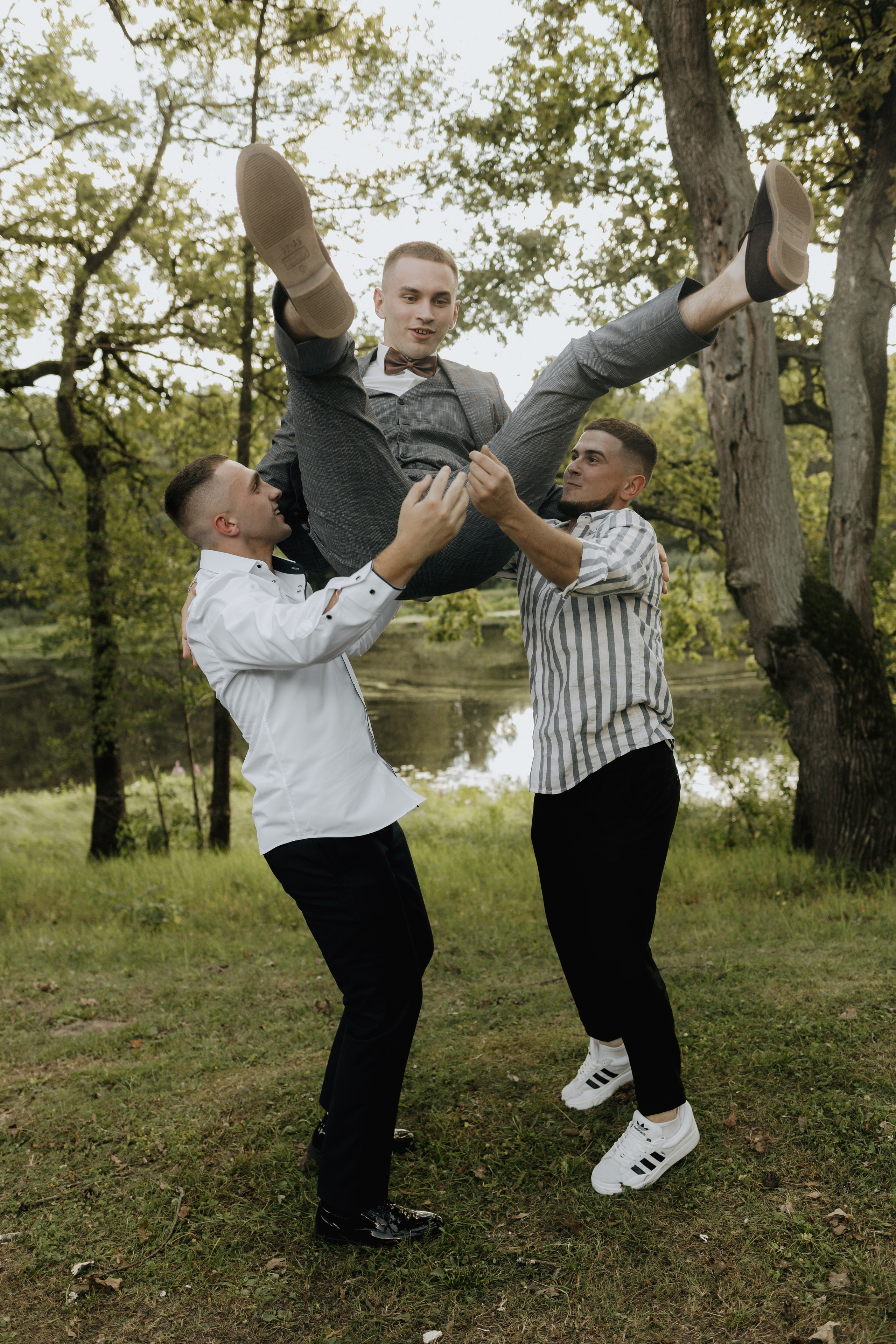 Летняя свадебная фотосессия