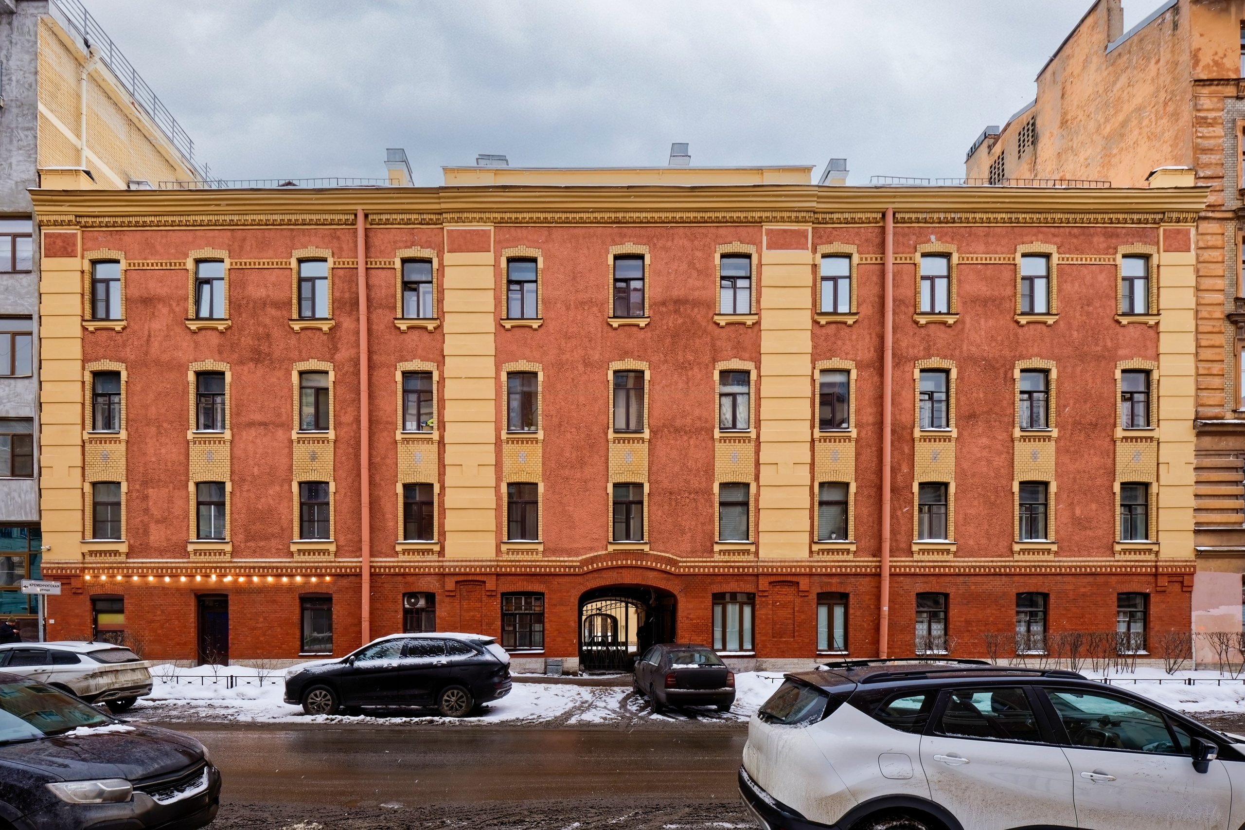 Санкт-Петербург, улица Тележная, дом 24 (Невский проспект, дом 139 б). Доходный дом, 1901 год. Архиректор Александр Александрович Гимпель. 