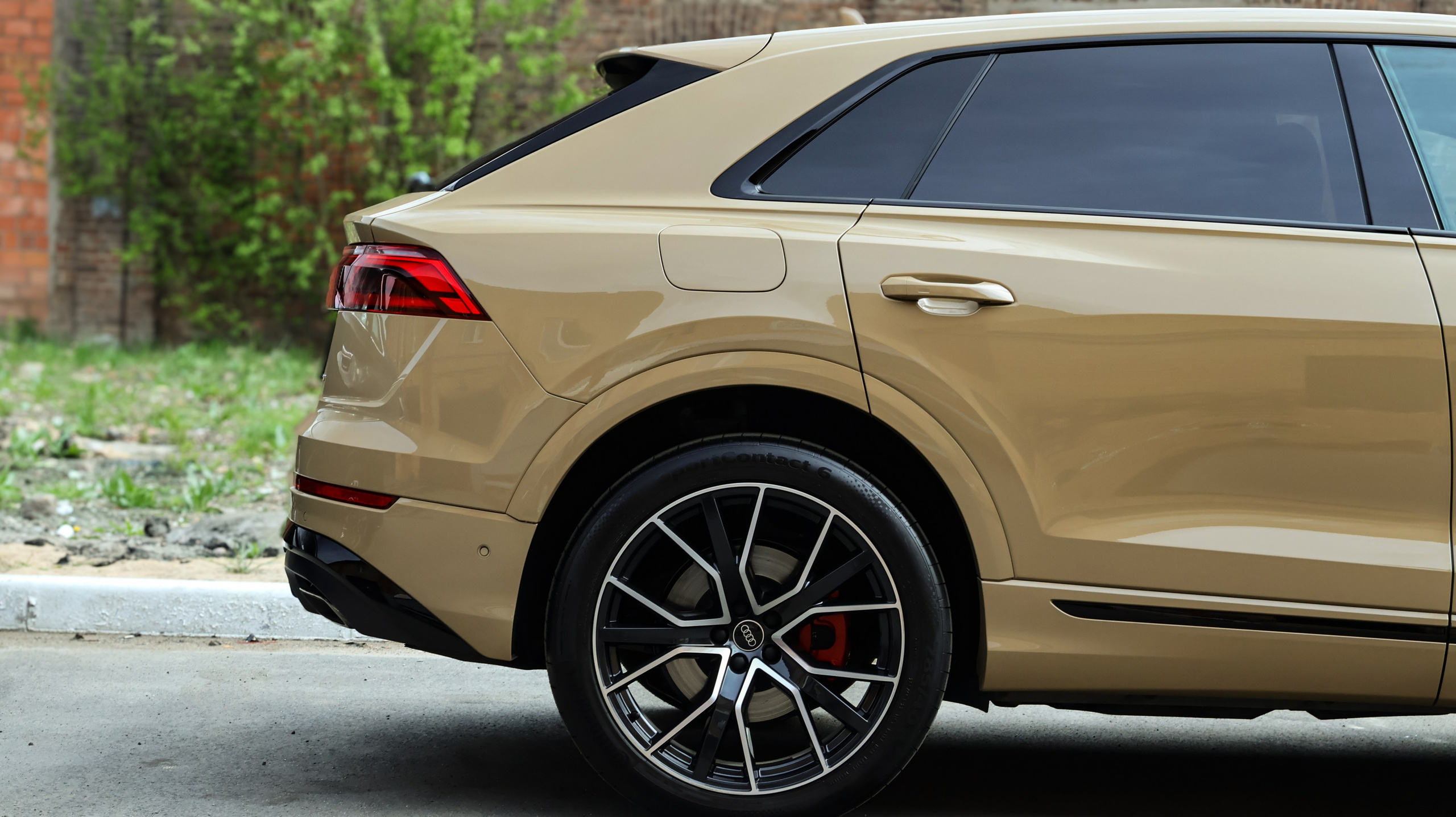 Audi Q8. NK