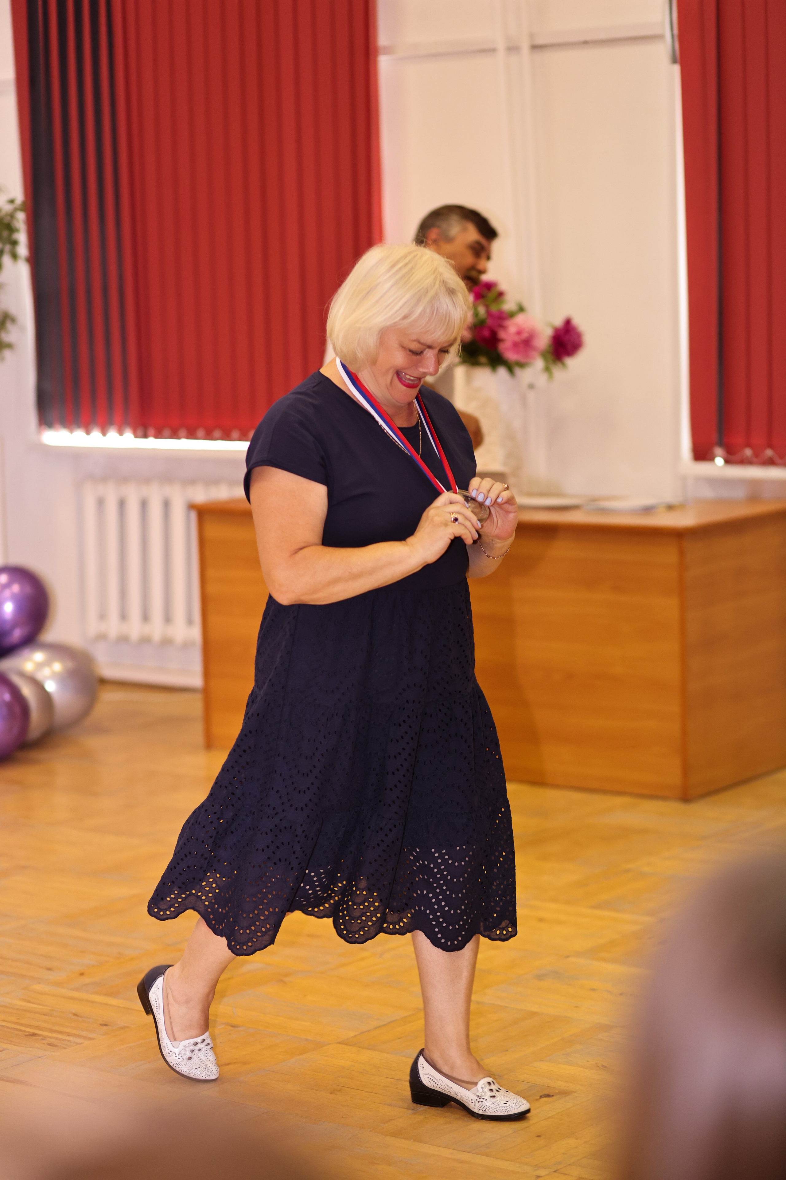 Вручение аттестатов. Школа № 7, выпускники 11 класса 2023 г. Студия выпускных альбомов Остров