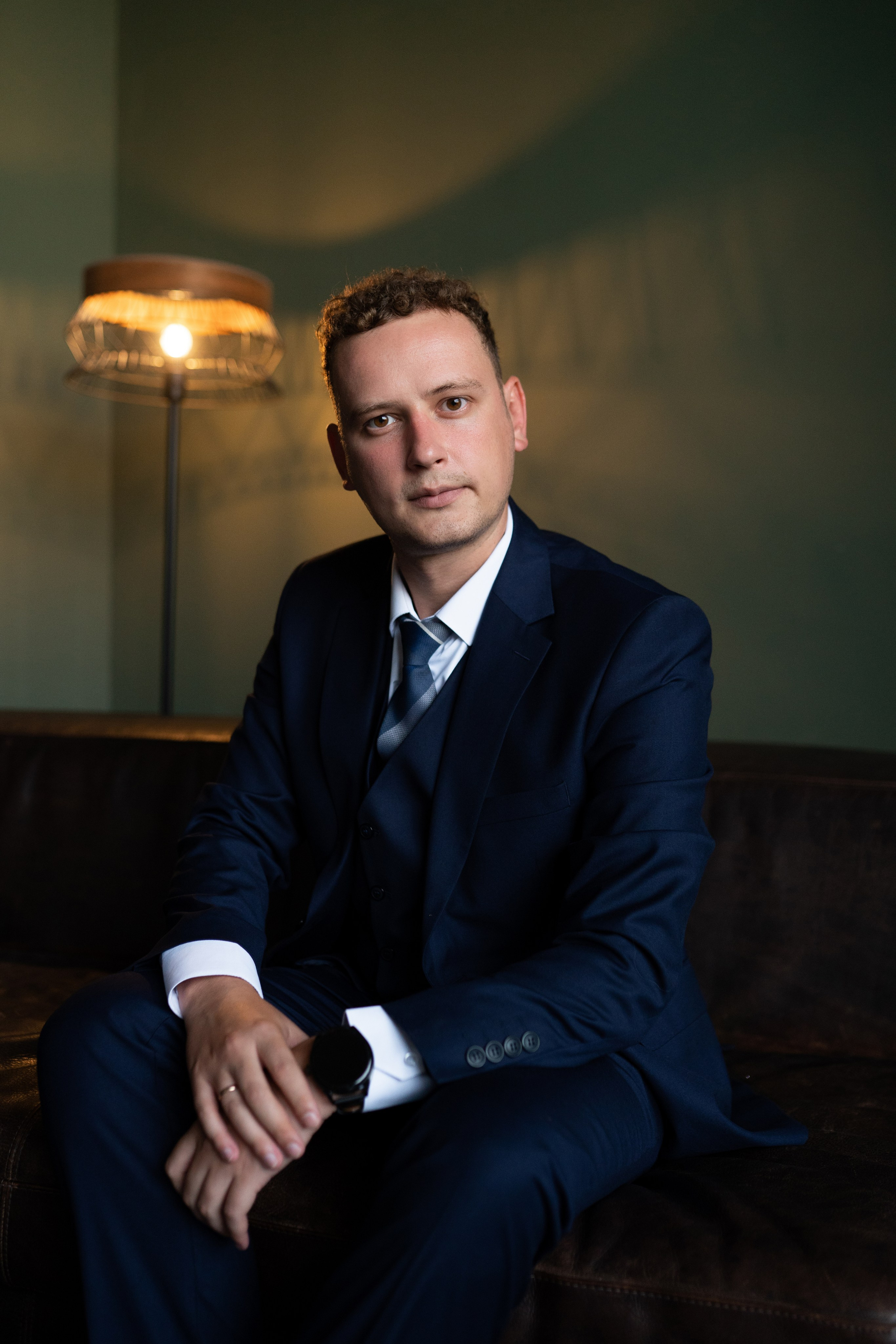 Дмитрий. Деловая мужская фотосессия в фотостудии. Фотограф в Самаре Иван Булатов