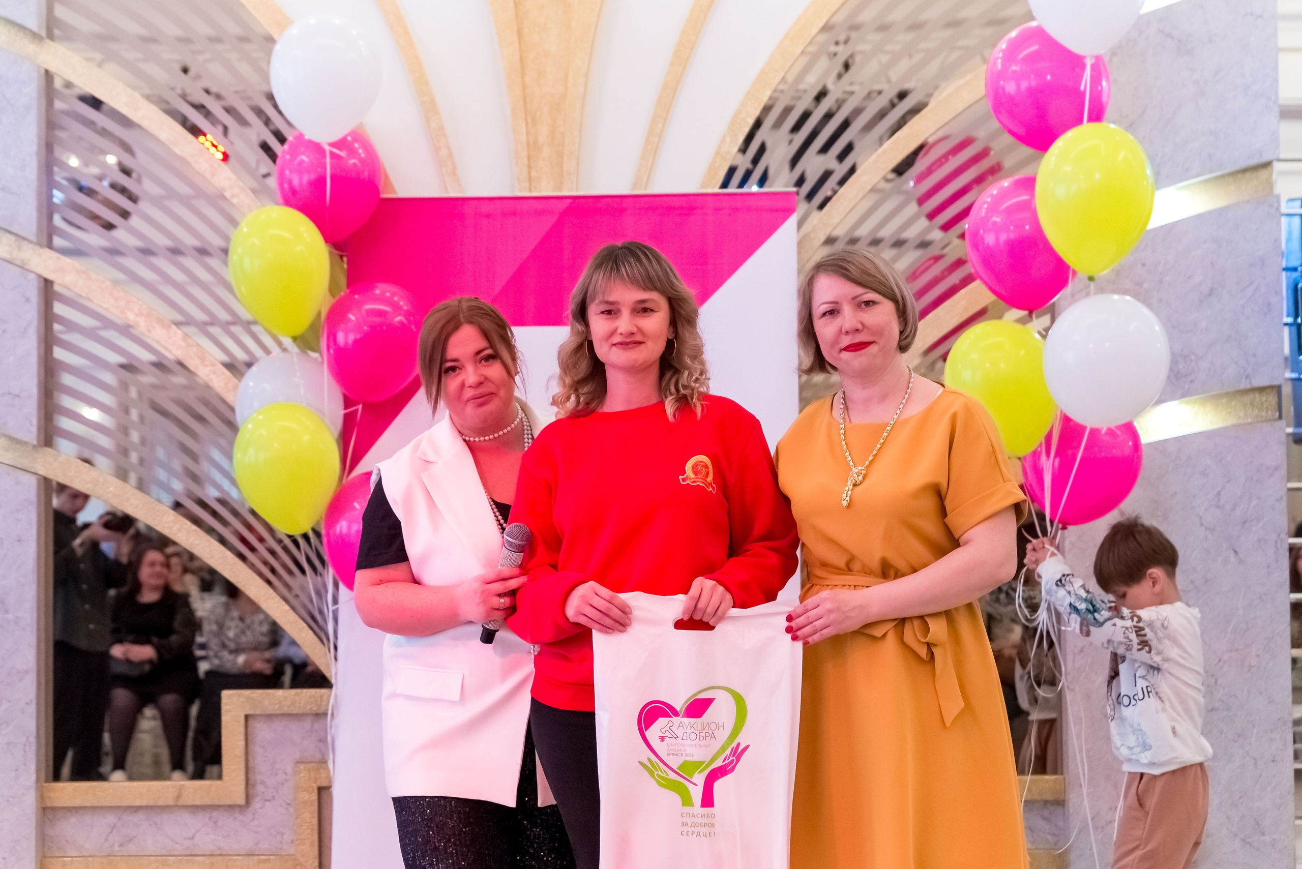 Фестиваль Ради мира от АУКЦИОН ДОБРА 🔥. Женский фотограф Крещение Венчание Москва Брянск