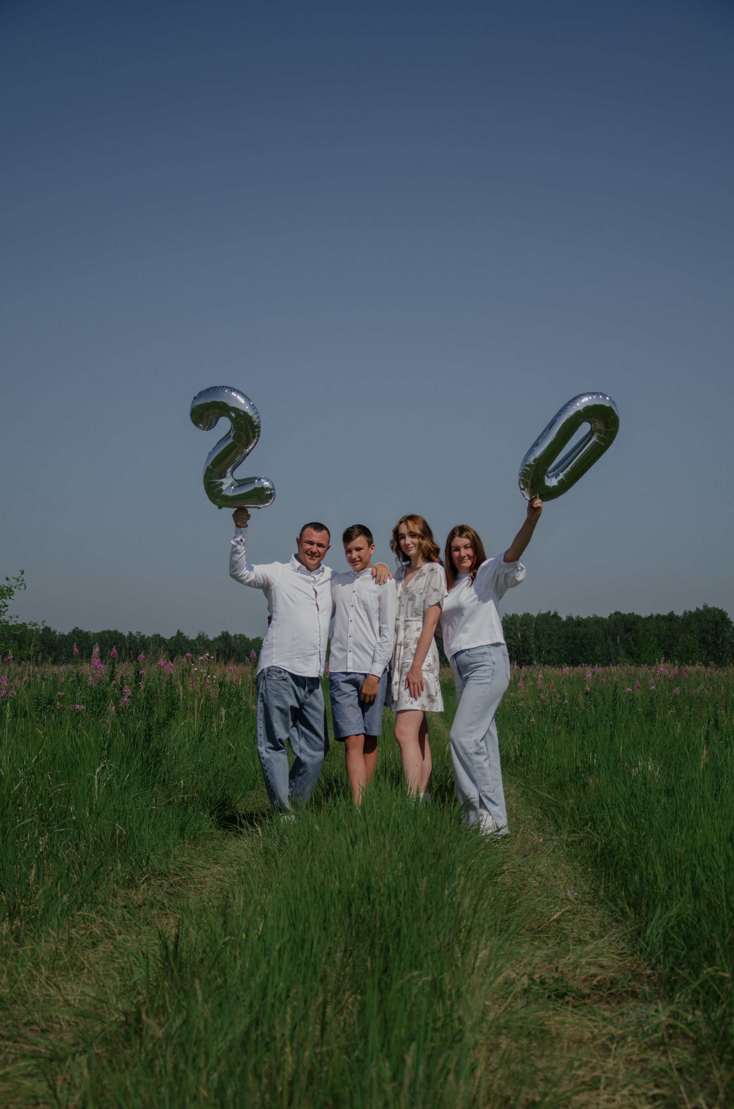 Семья Лестевых, летняя съемка. Фотограф Челябинск Ирина Ермоленко