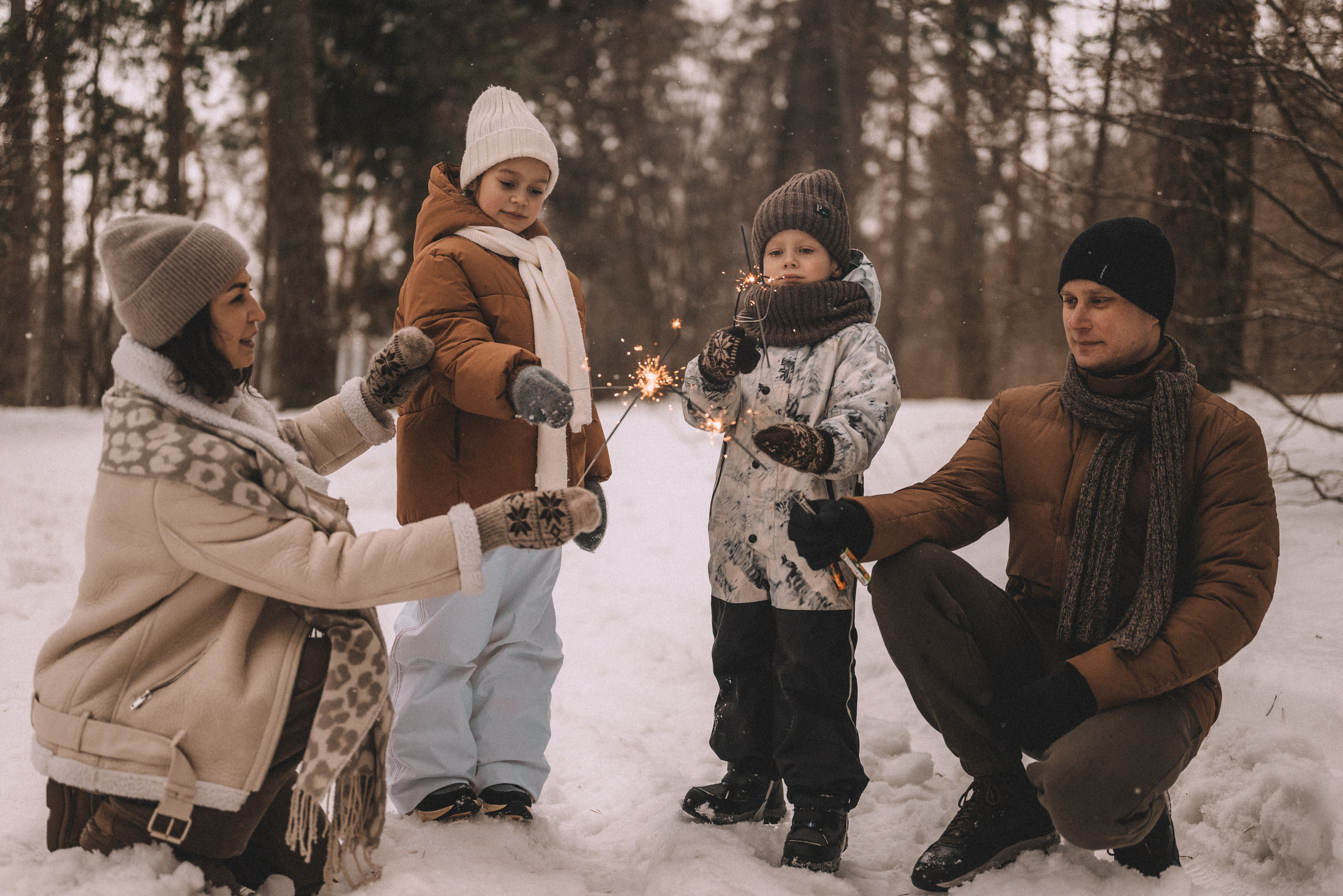 Сергей и Наталья с Ксюшей и Максимом. Фотограф Кристина Пархоменко