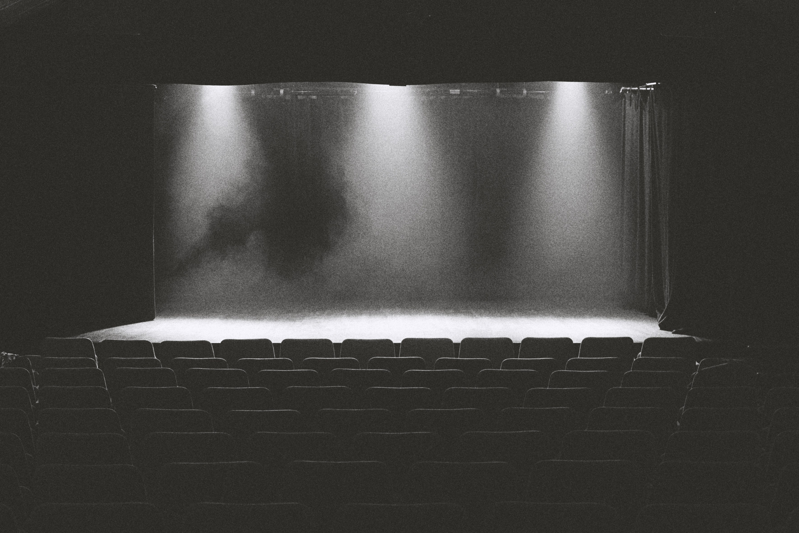 Winter Show | Ballroom Dance Paris. Eduard Savosin | Documentary & Portrait Photographer in Paris