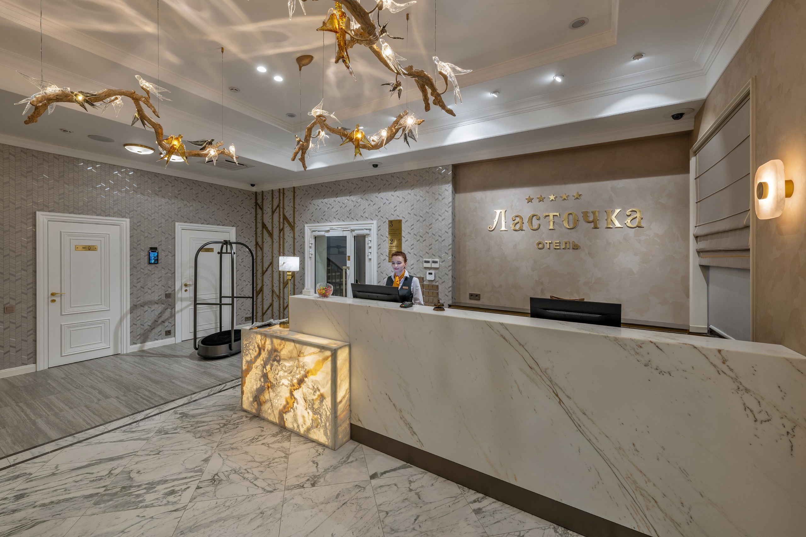 Отель ласточка ресепшн