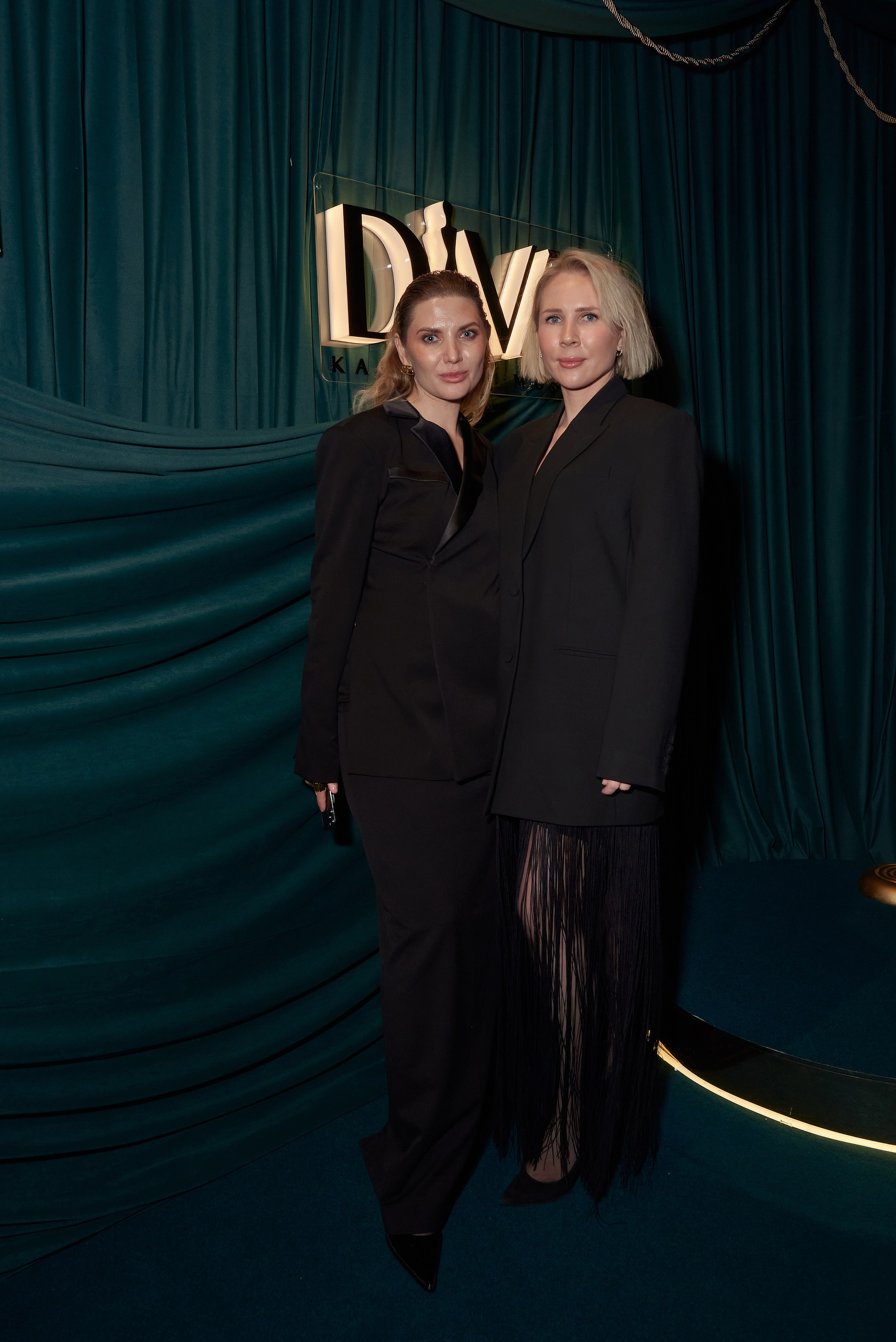 День рождения Светланы Пинигиной в караоке Divas. Наталия Дианова — фотограф для брендов и экспертов в Москве