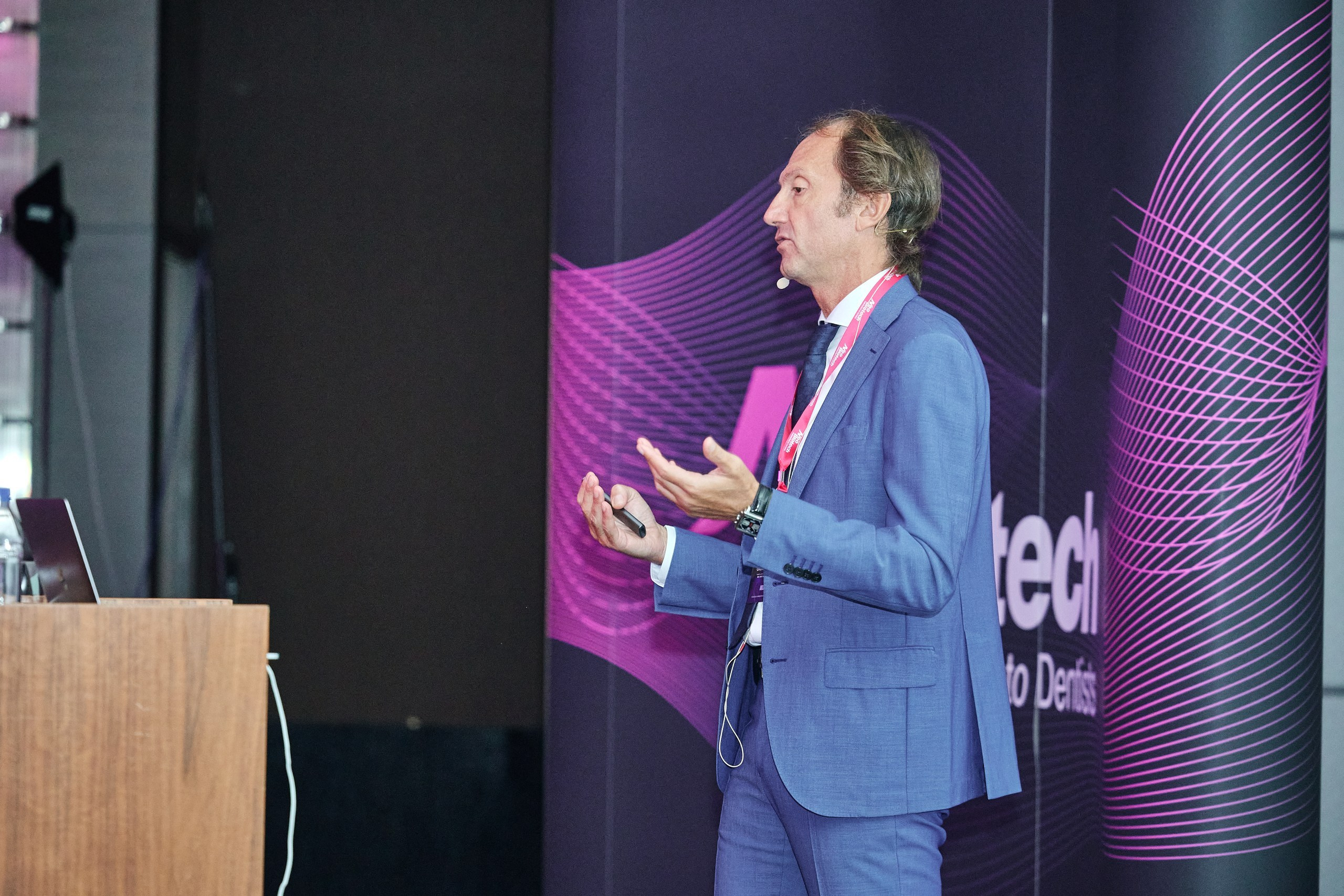 Конгресс имплантологов Neo Biotech 2025. Антон Артюшин, портретный фотограф. Москва