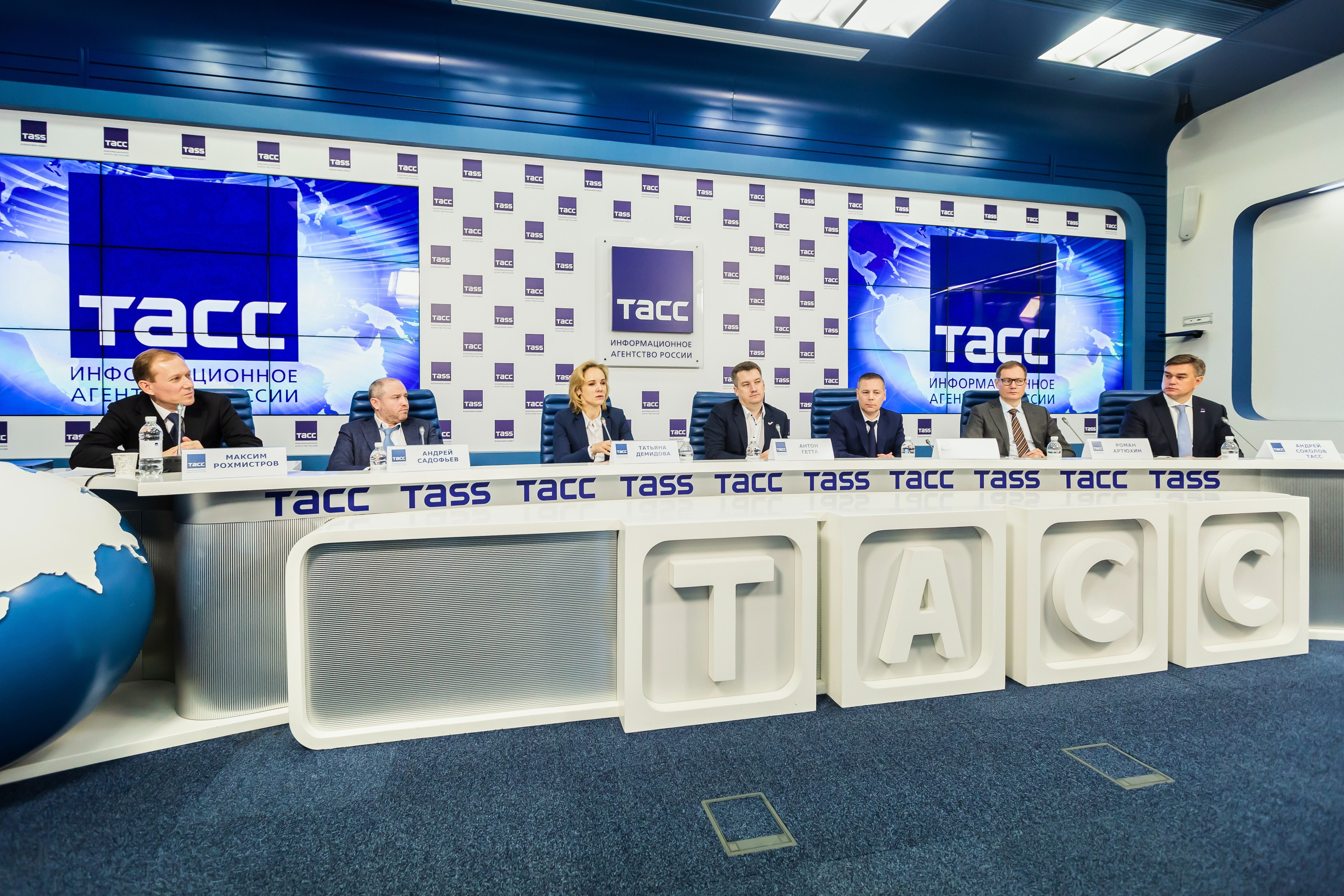 Форумы и совещания. Продакшен ПО-ТЗ | съёмка производств мероприятий интерьеров строительства