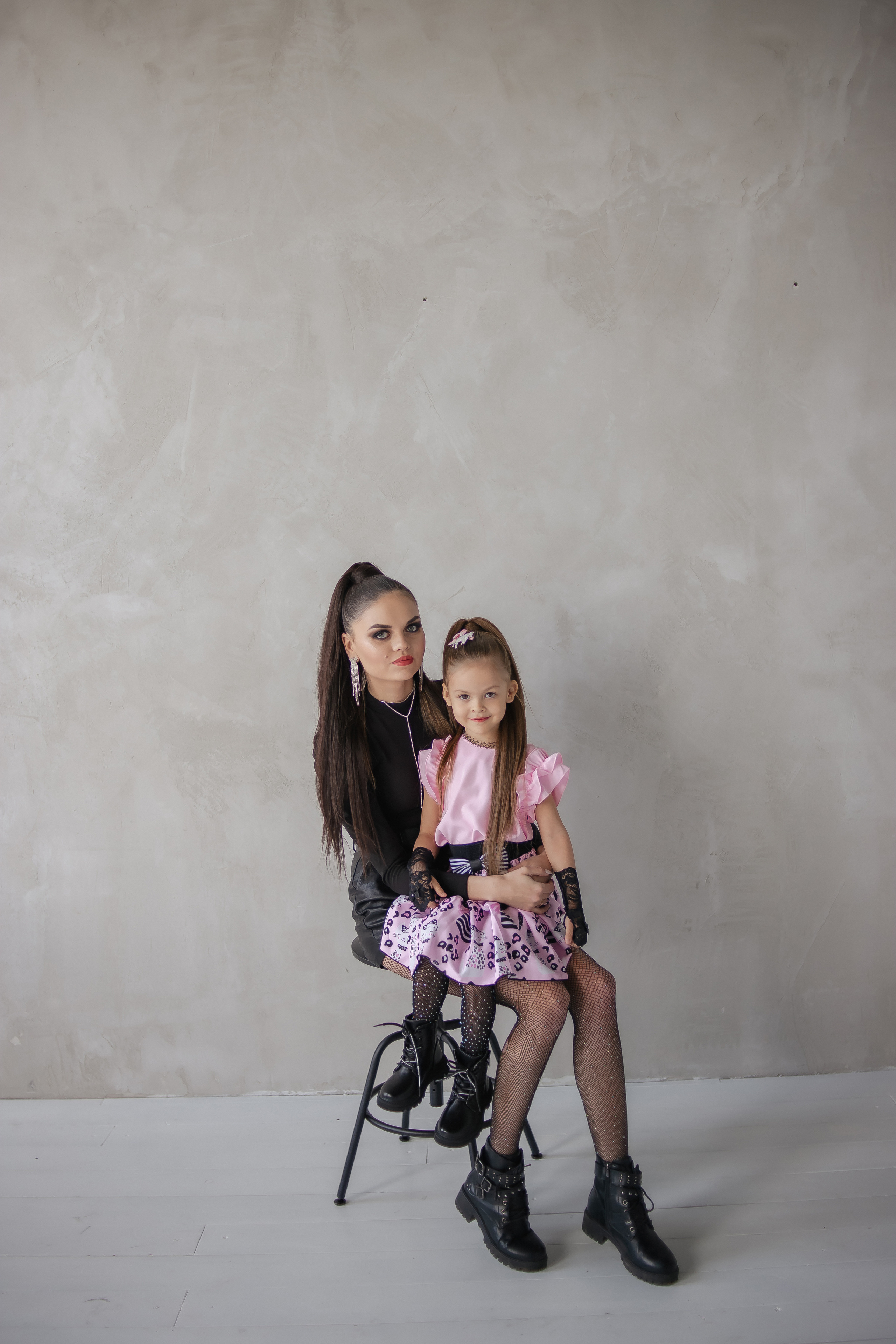 Дарья и Милана. Мама и малышка. Фотограф Регина Крикунова г. Красноярск