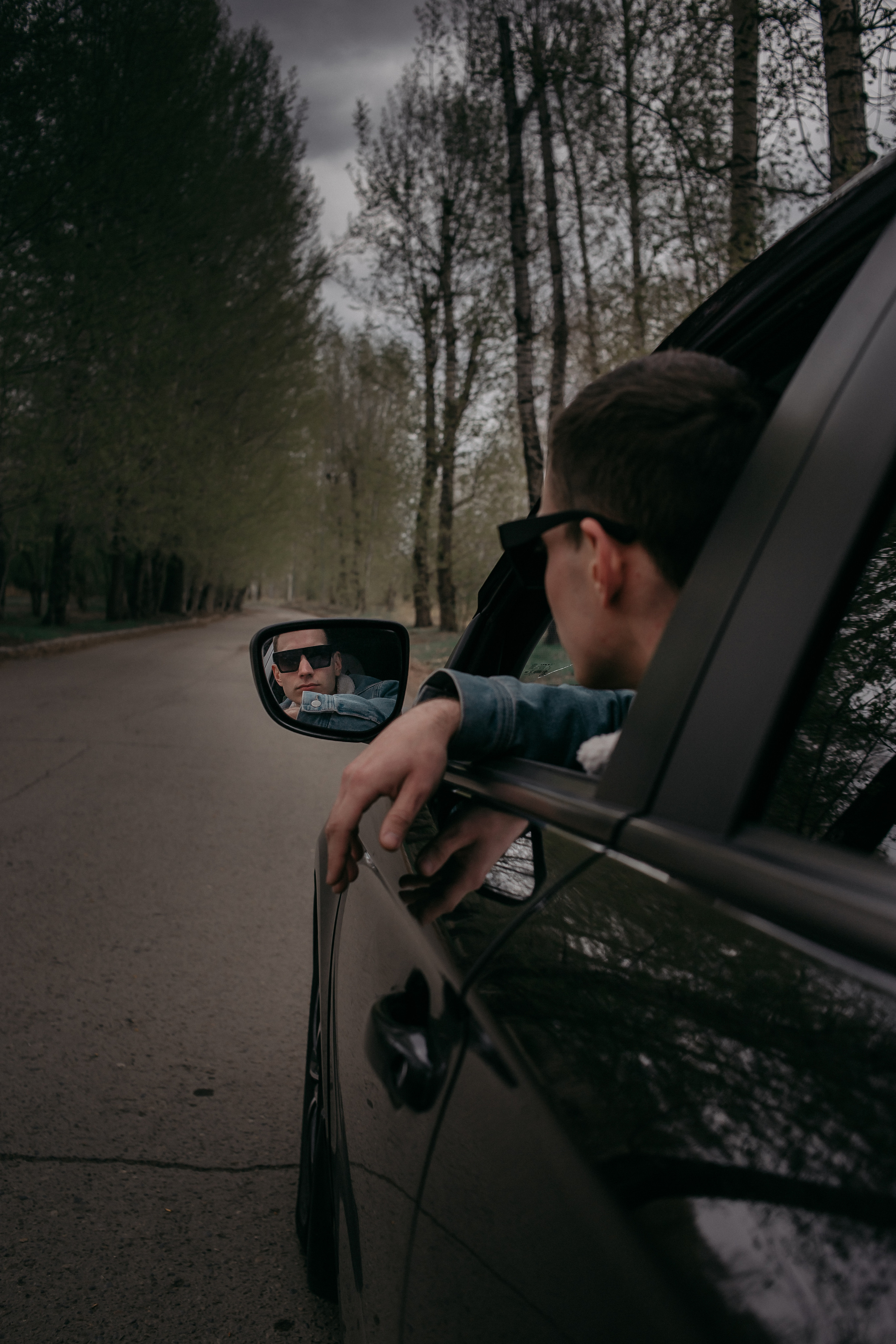 Евгений. Съёмка с автомобилем. Фотограф Регина Крикунова г. Красноярск