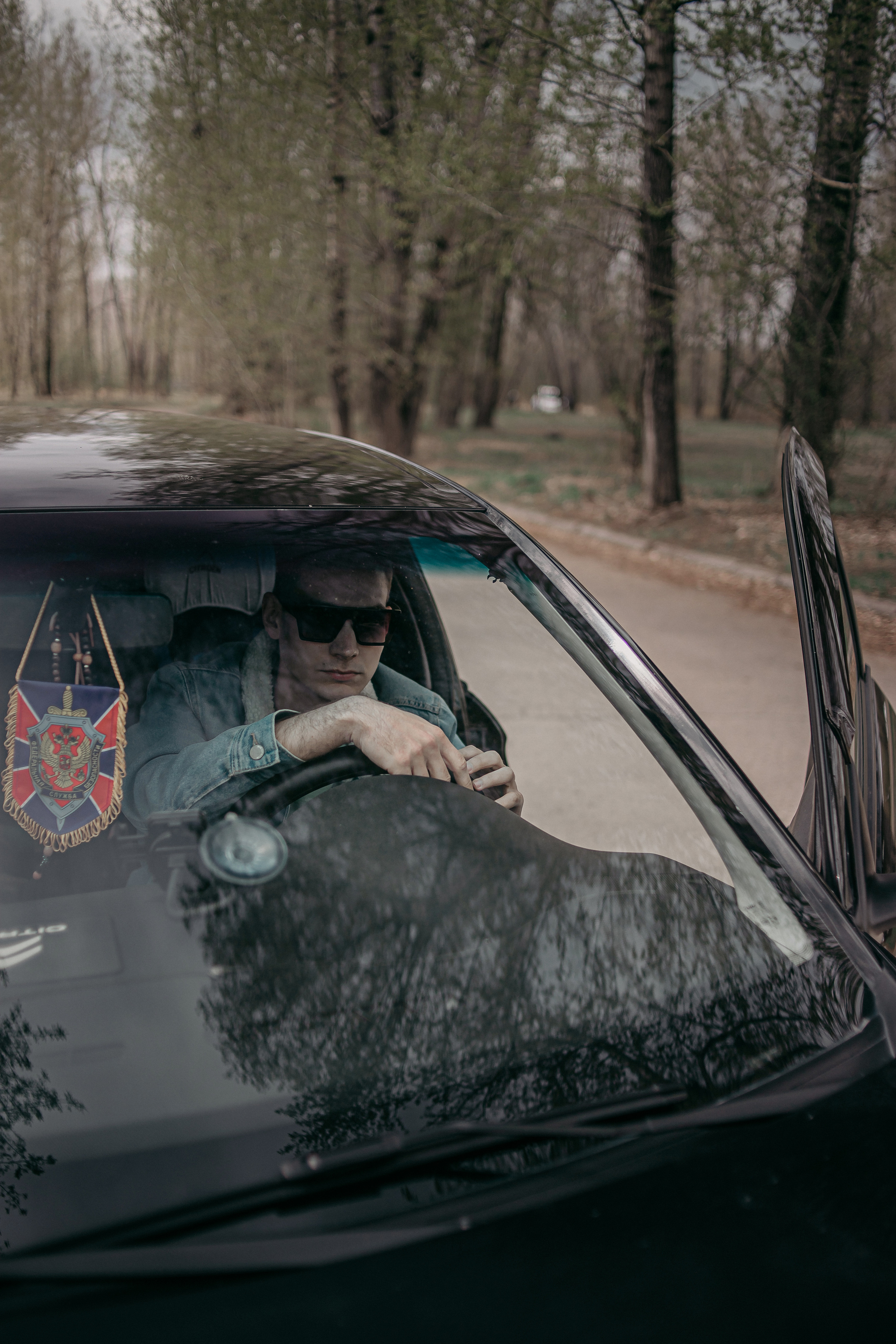 Евгений. Съёмка с автомобилем. Фотограф Регина Крикунова г. Красноярск