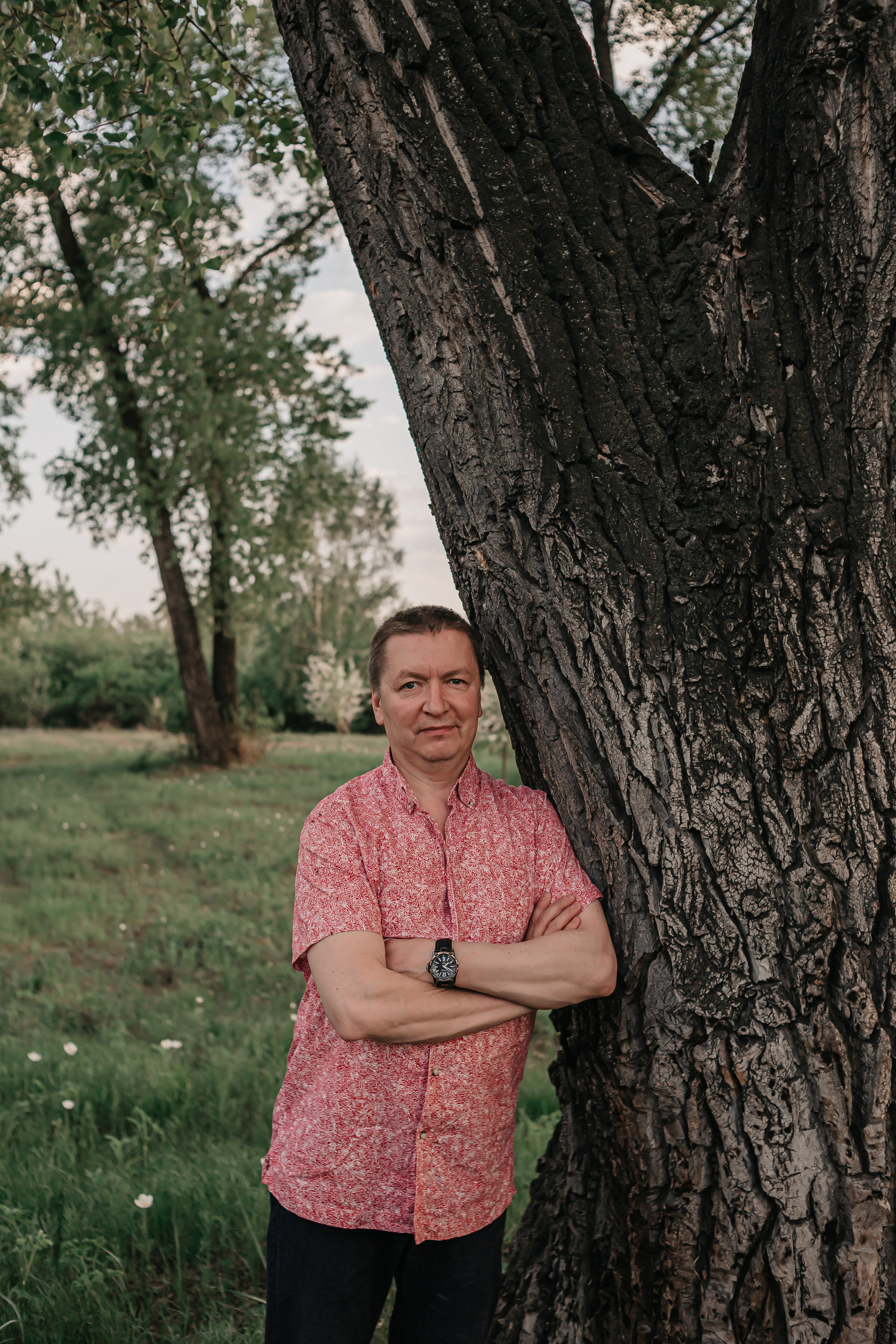 Евгений, Ярослава и Енисей. Цветущий сад. Фотограф Регина Крикунова г. Красноярск