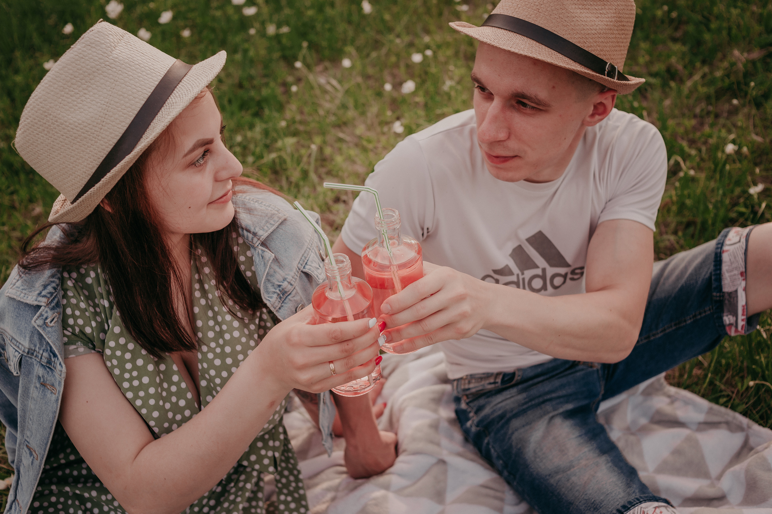 Сергей и Вера. Пикник на закате. Фотограф Регина Крикунова г. Красноярск