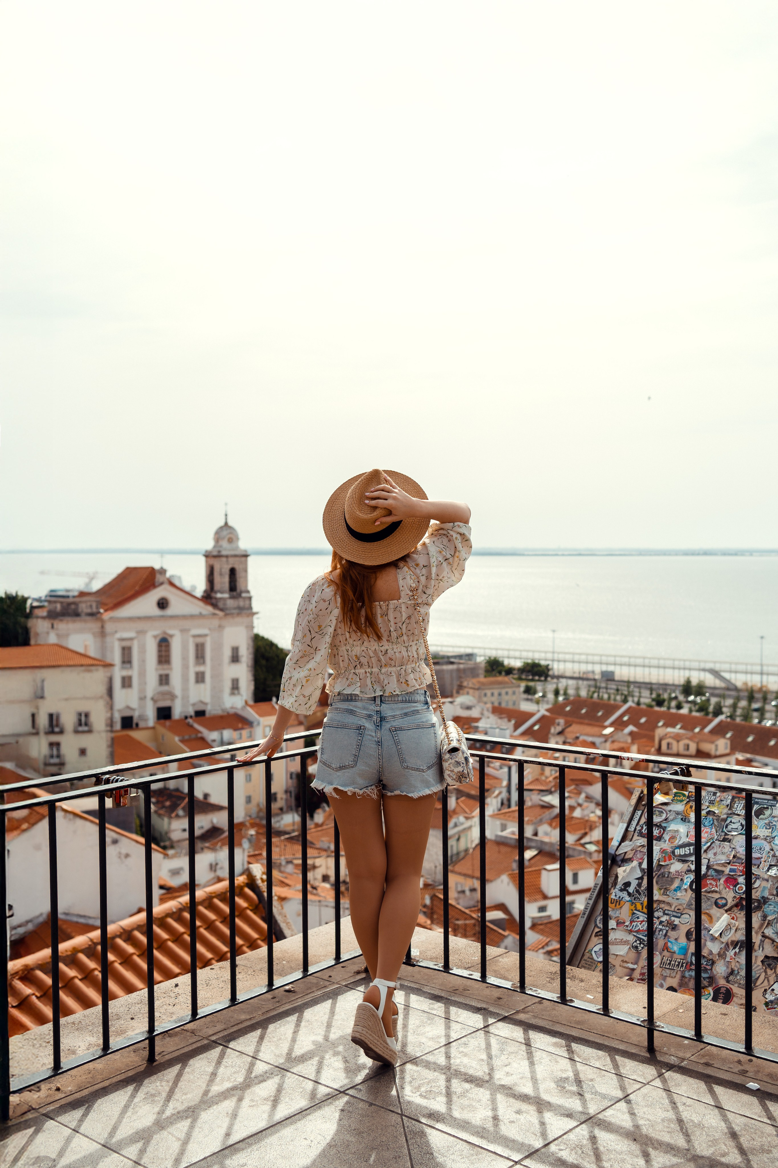 Lisbon&Ocean. I’m Julia Idamzhapova, a photographer based in Lisbon, creating natural and timeless images