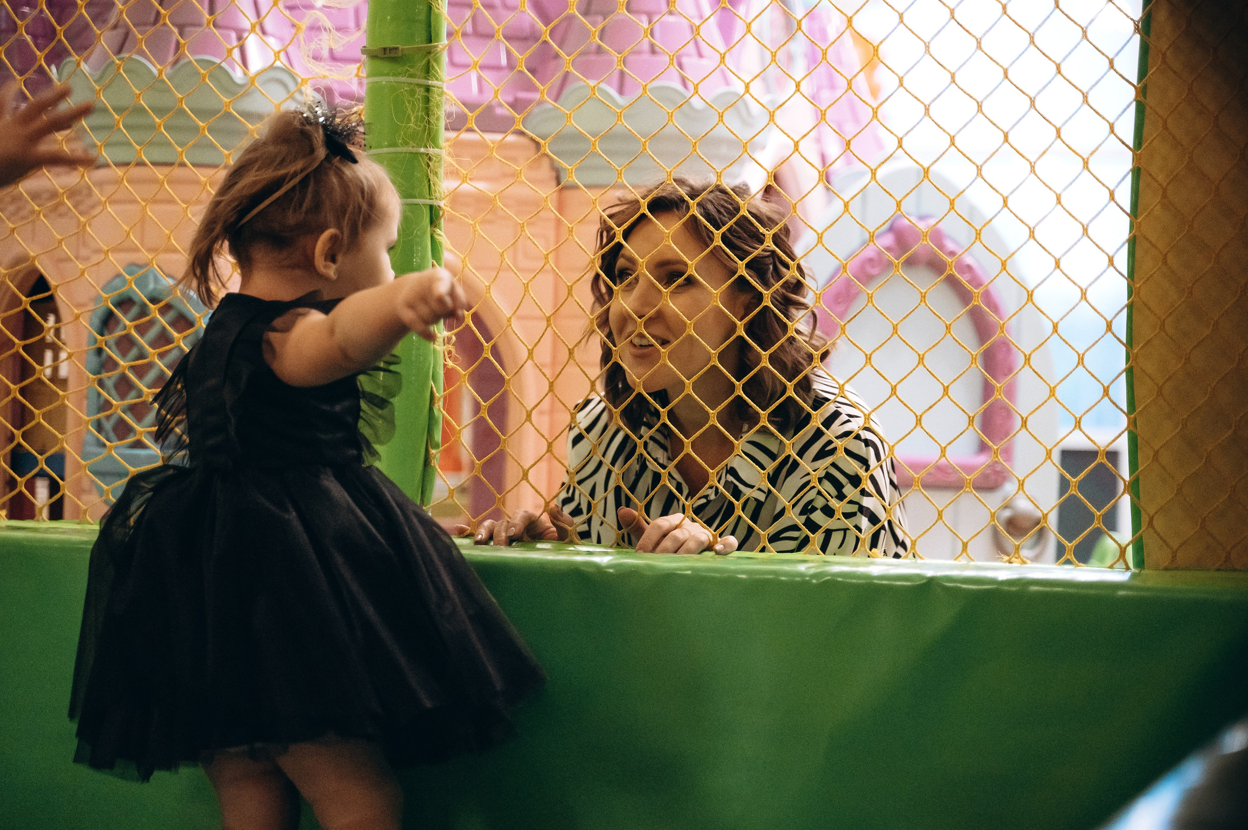 Анечке 2 года (MIA FAMILIA семейное кафе). Семейный фотограф в Минске Дарья Дреко