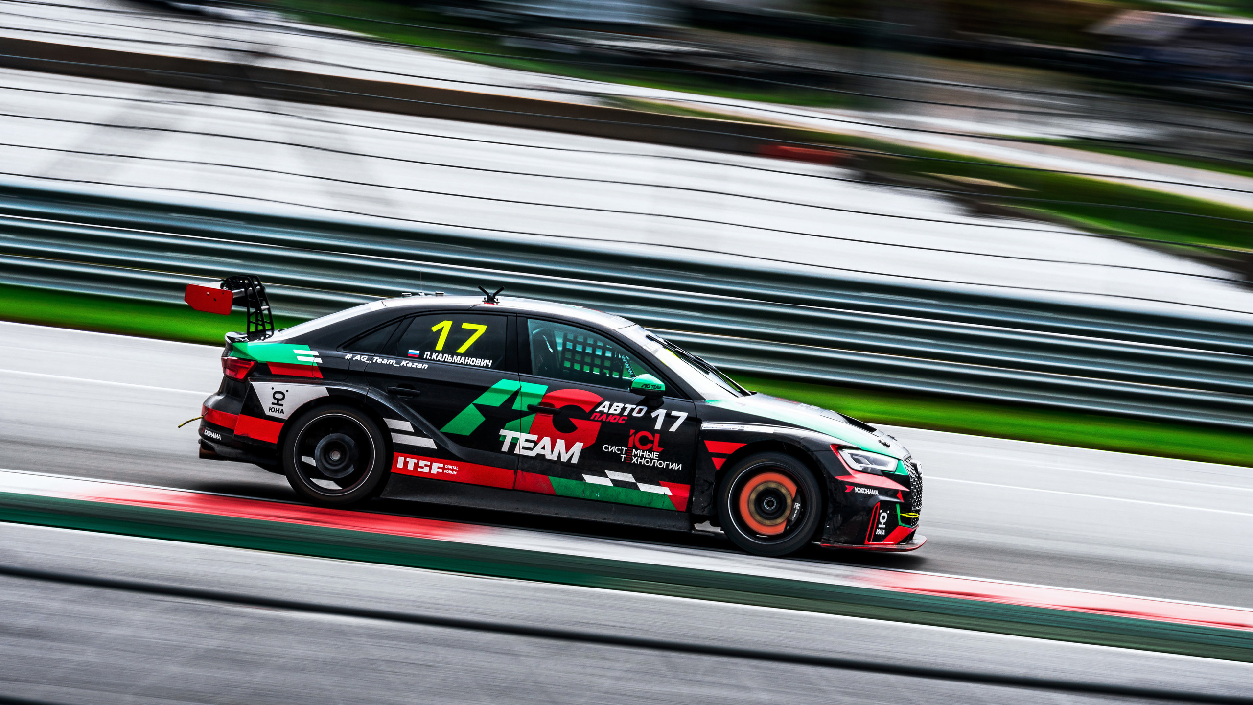 Cars & bikes. Photographer Igor Orishich