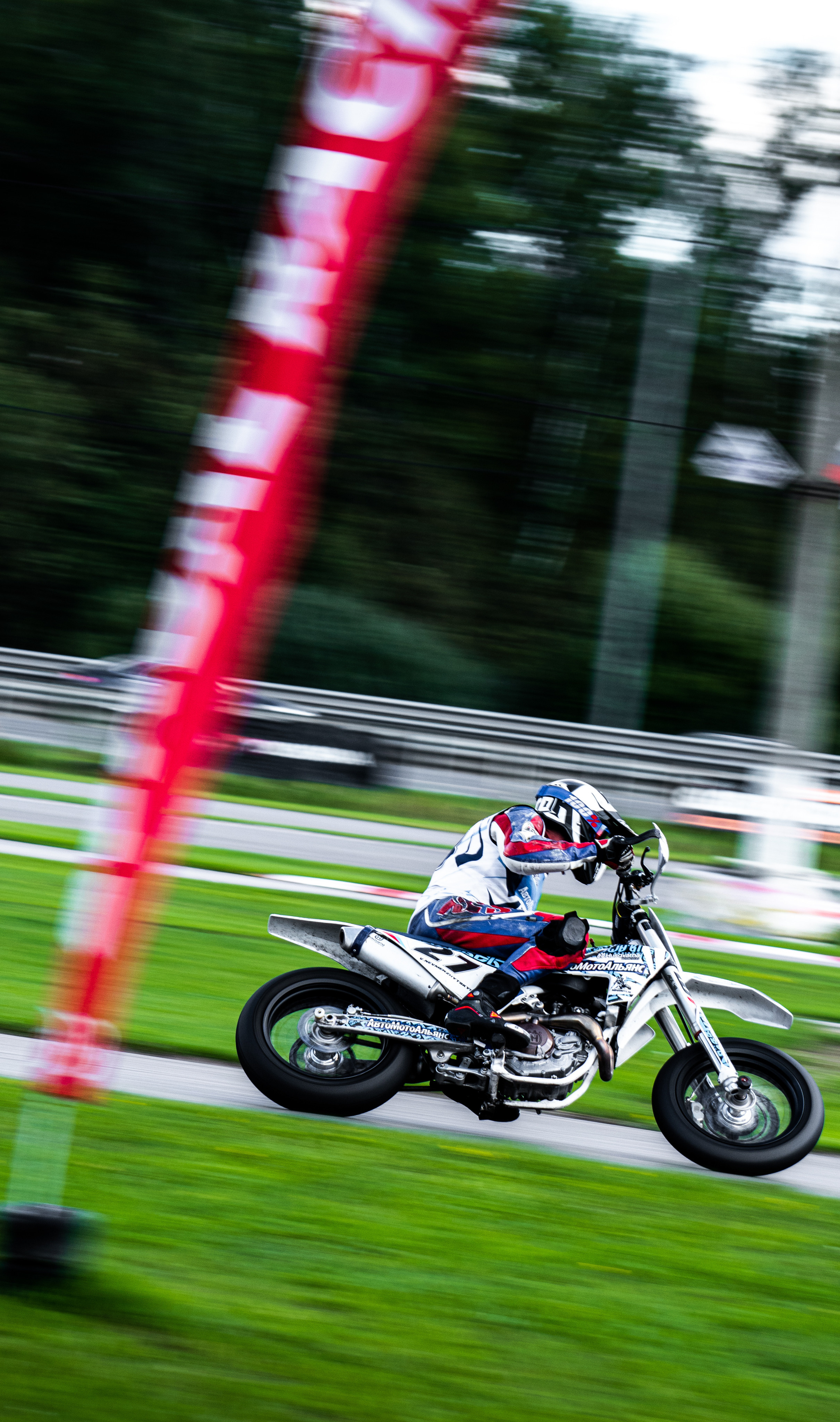 Cars & bikes. Photographer Igor Orishich