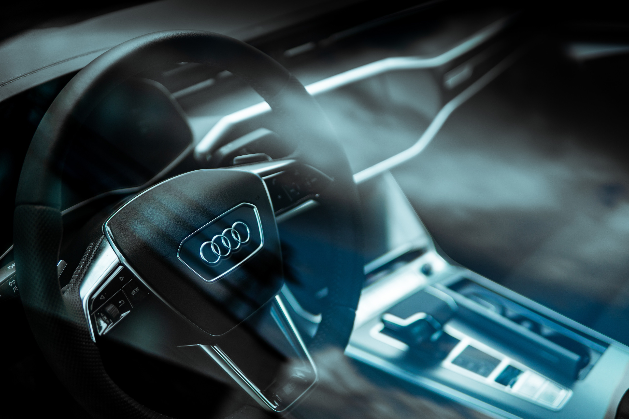 Cars & bikes. Photographer Igor Orishich