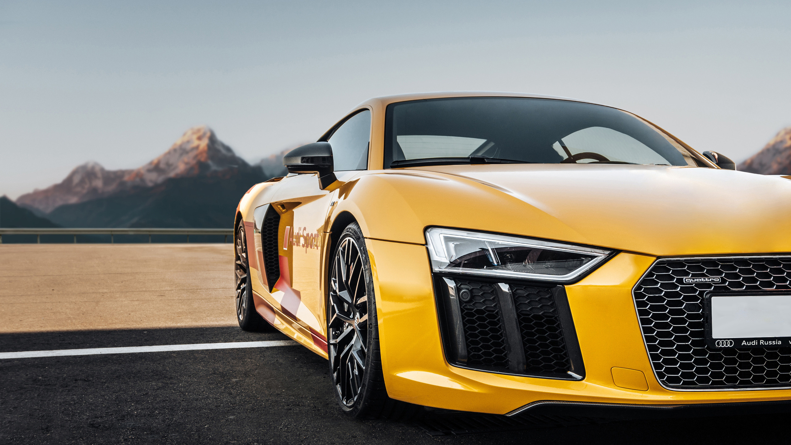 Cars & bikes. Photographer Igor Orishich