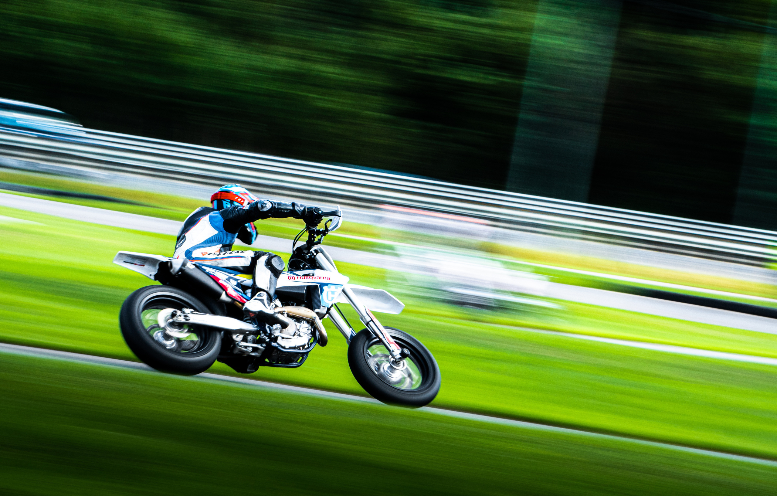 Cars & bikes. Photographer Igor Orishich